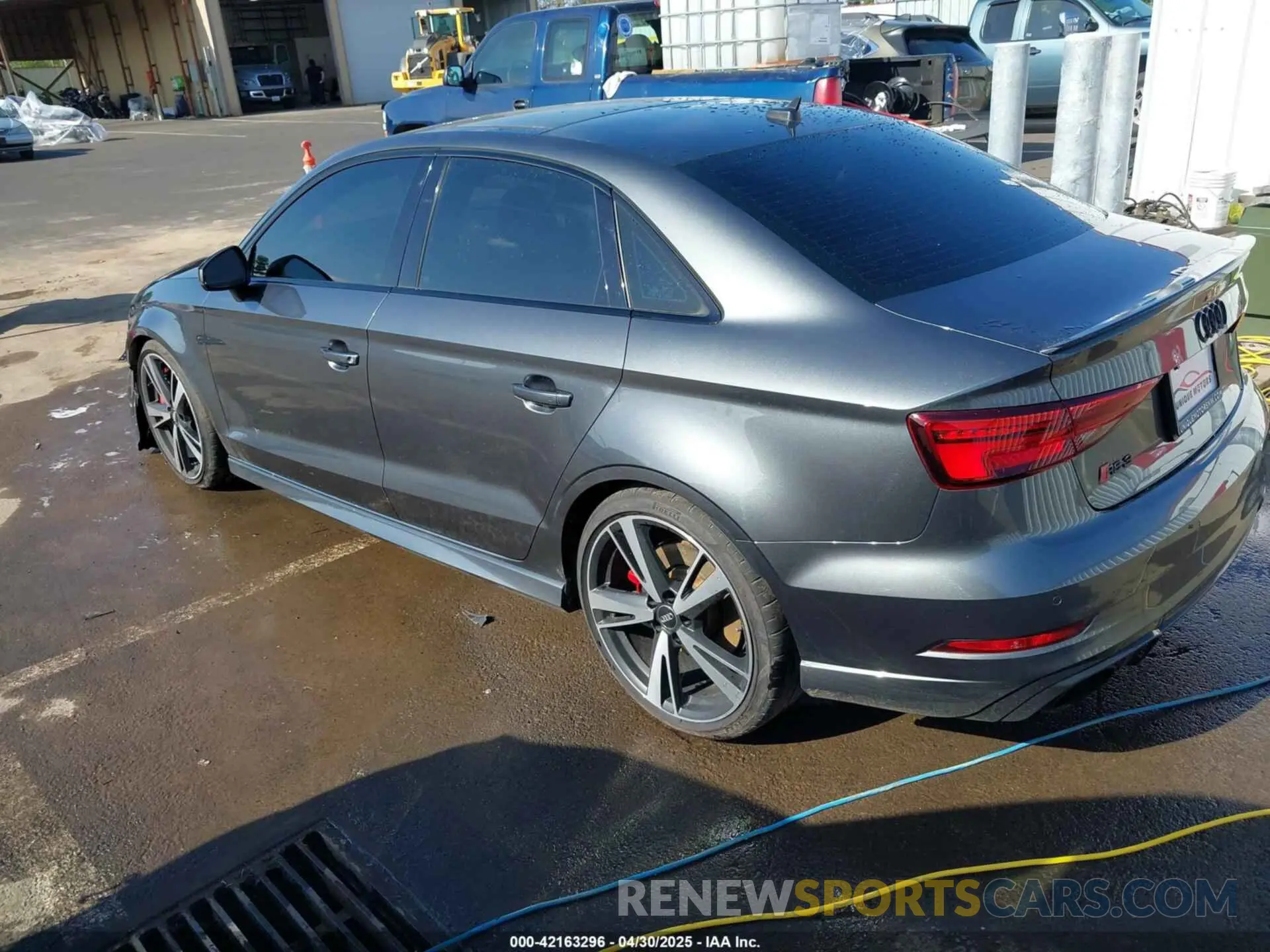 3 Photograph of a damaged car WUABWGFF4KA906650 AUDI RS 3 2019