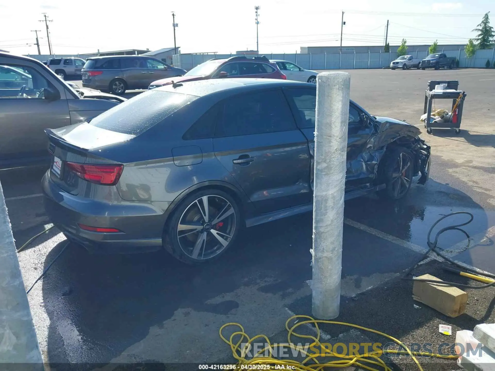 4 Photograph of a damaged car WUABWGFF4KA906650 AUDI RS 3 2019