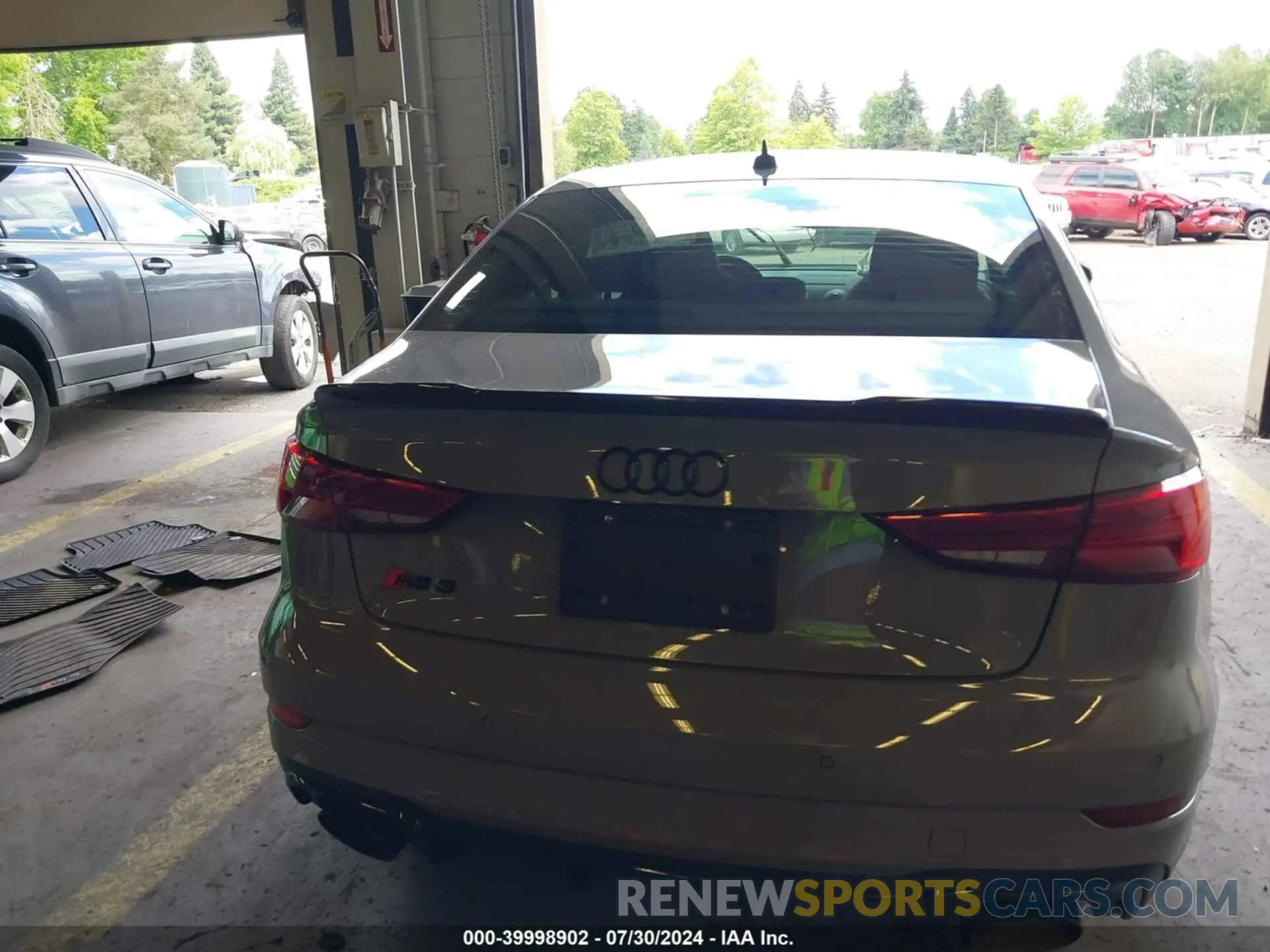 16 Photograph of a damaged car WUABWGFFXLA904533 AUDI RS 3 2020