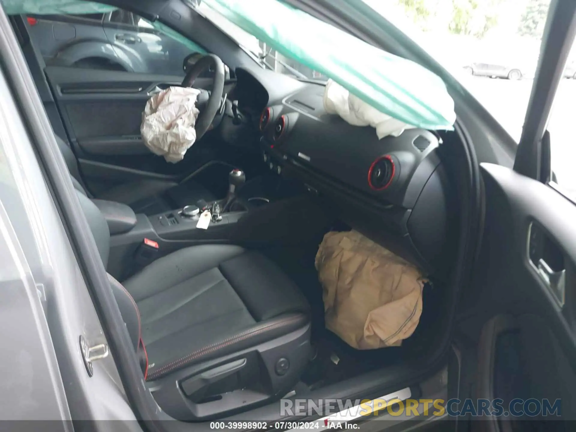 5 Photograph of a damaged car WUABWGFFXLA904533 AUDI RS 3 2020