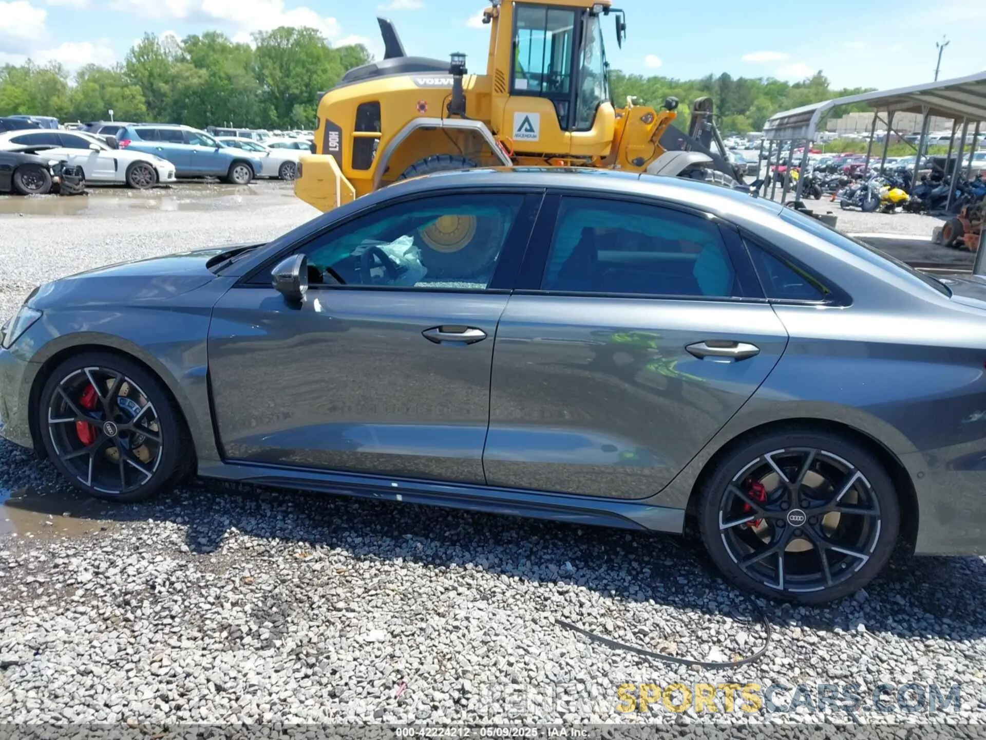 15 Photograph of a damaged car WUAG4DGY0RA910408 AUDI RS 3 2024