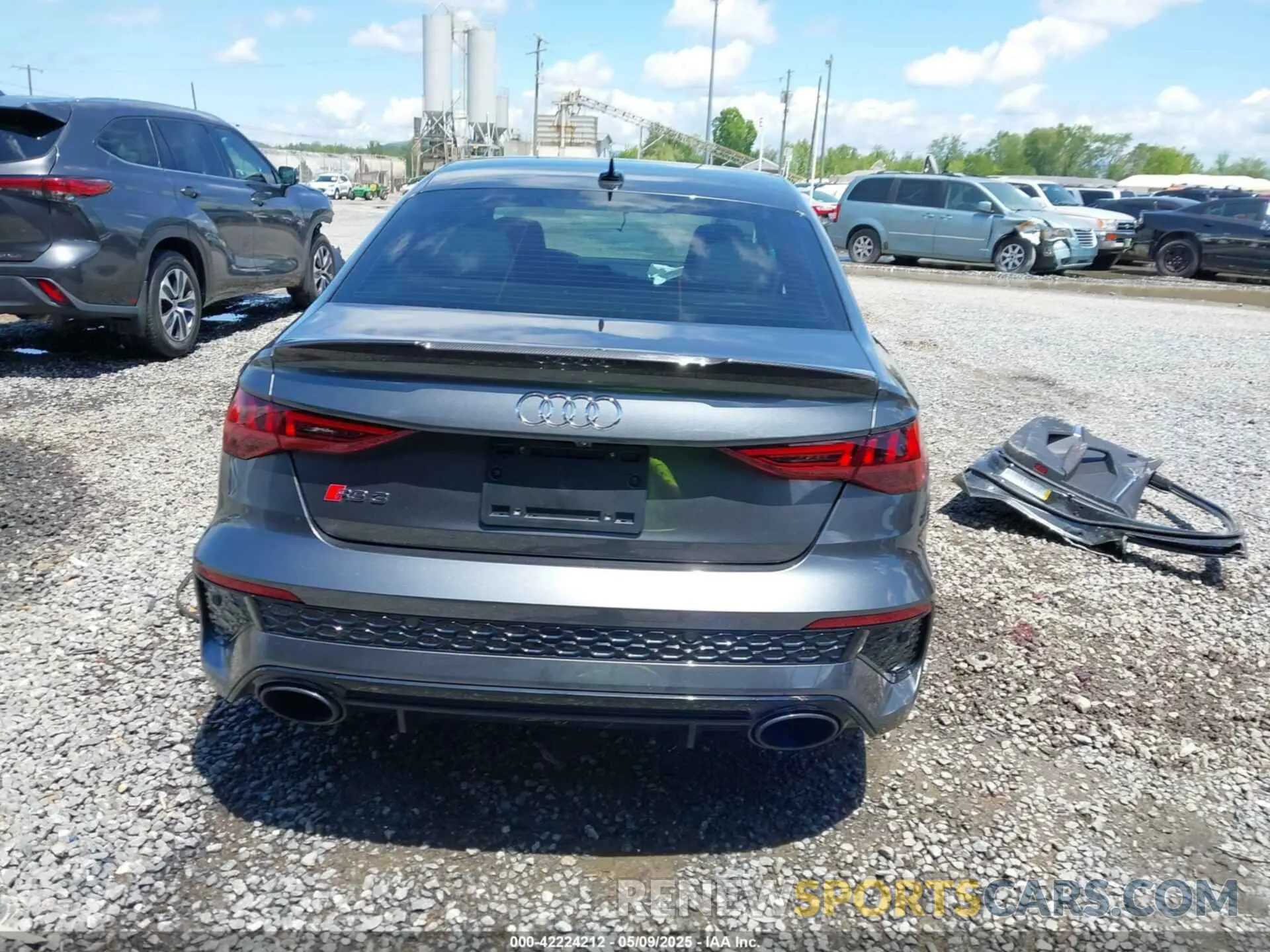 17 Photograph of a damaged car WUAG4DGY0RA910408 AUDI RS 3 2024
