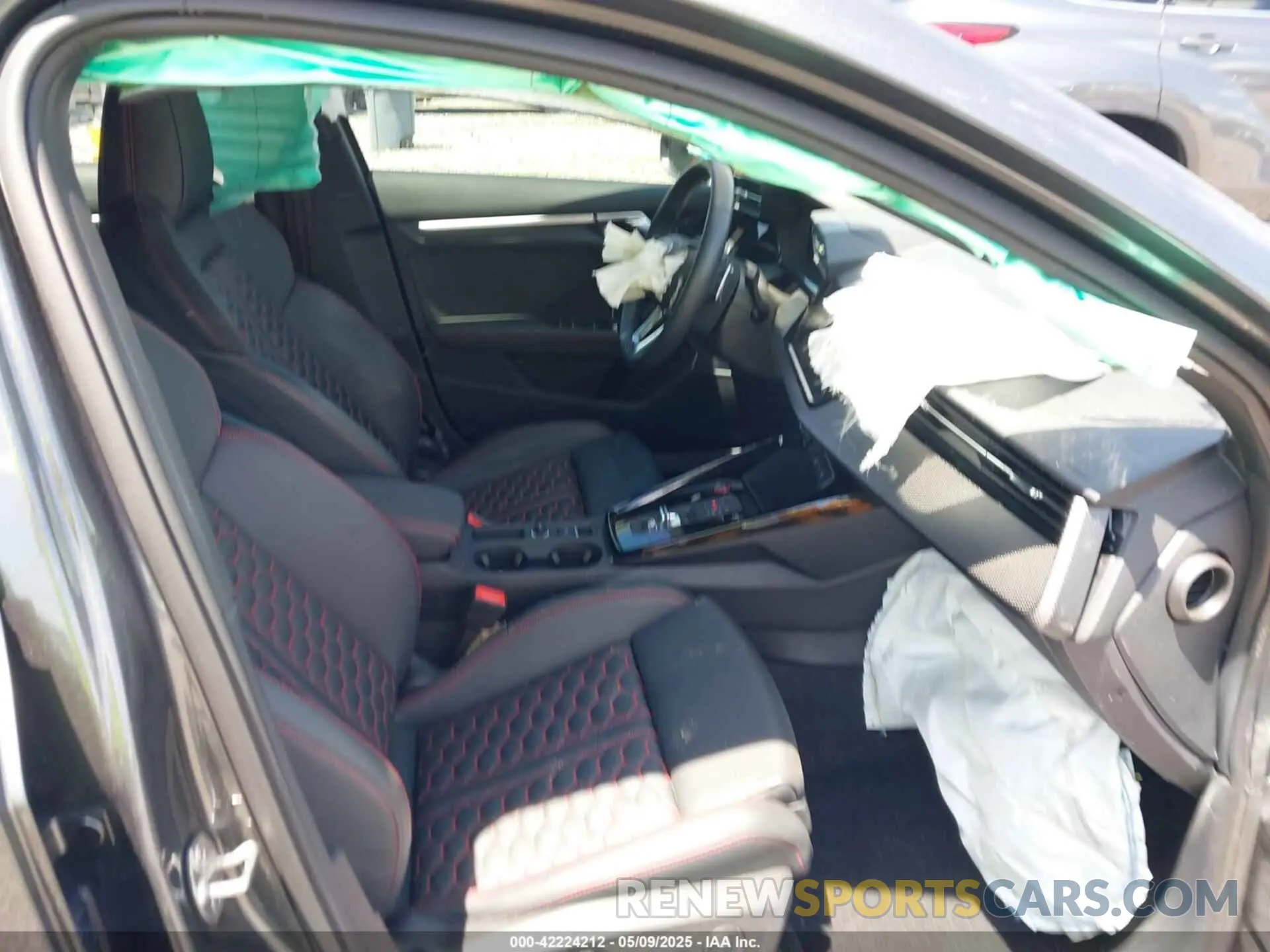 5 Photograph of a damaged car WUAG4DGY0RA910408 AUDI RS 3 2024