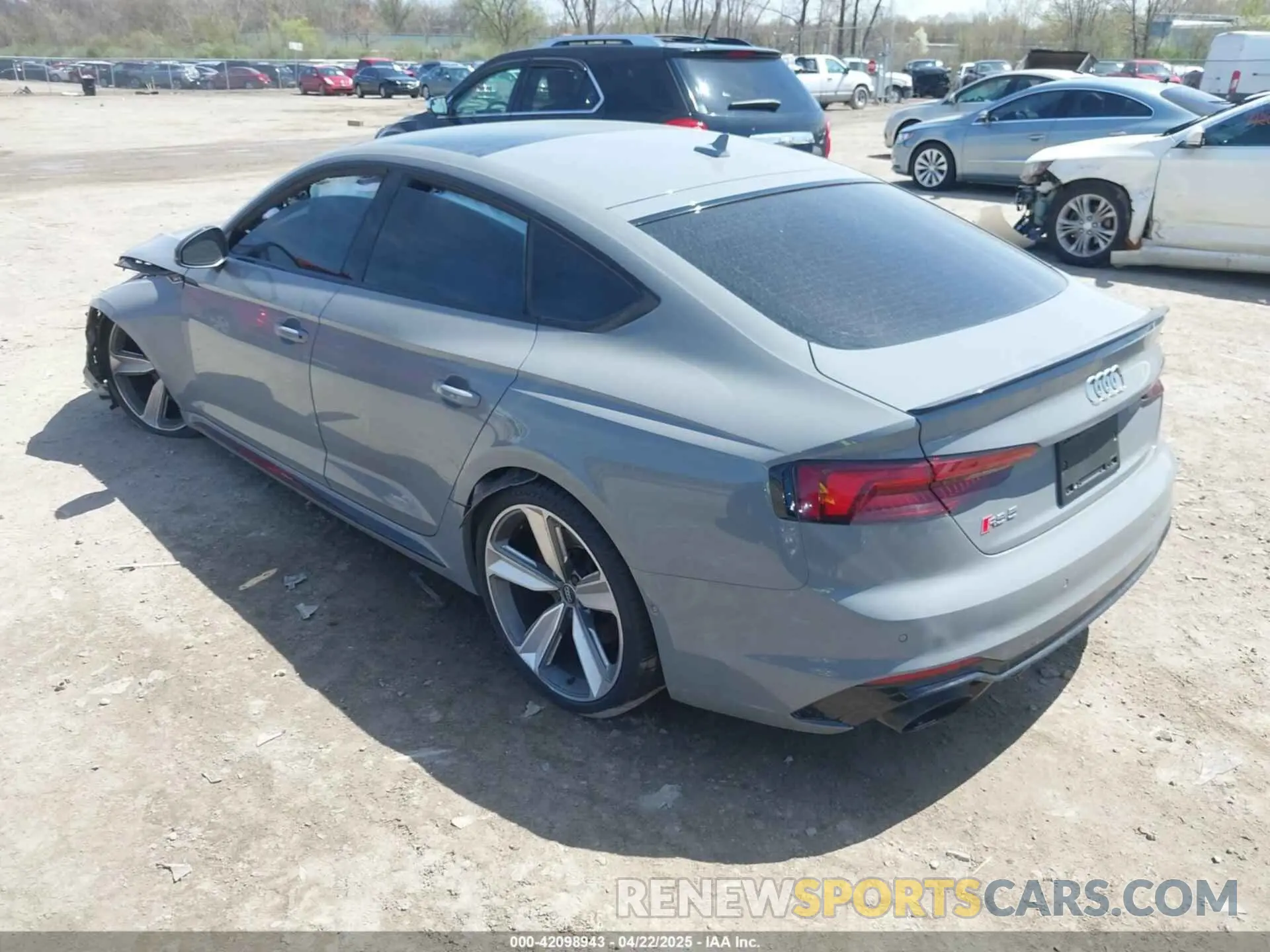 3 Photograph of a damaged car WUABWCF53KA907286 AUDI RS 5 2019
