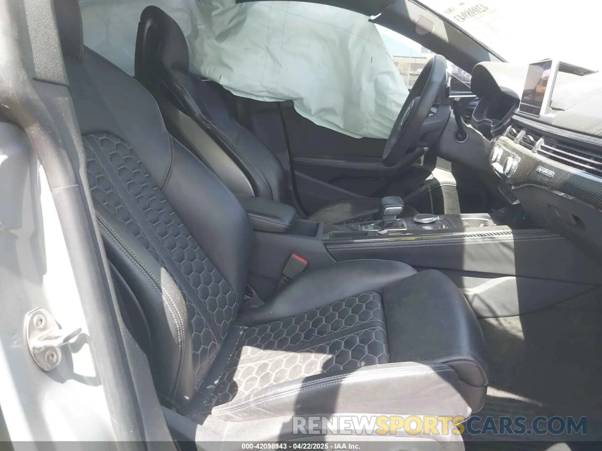 5 Photograph of a damaged car WUABWCF53KA907286 AUDI RS 5 2019
