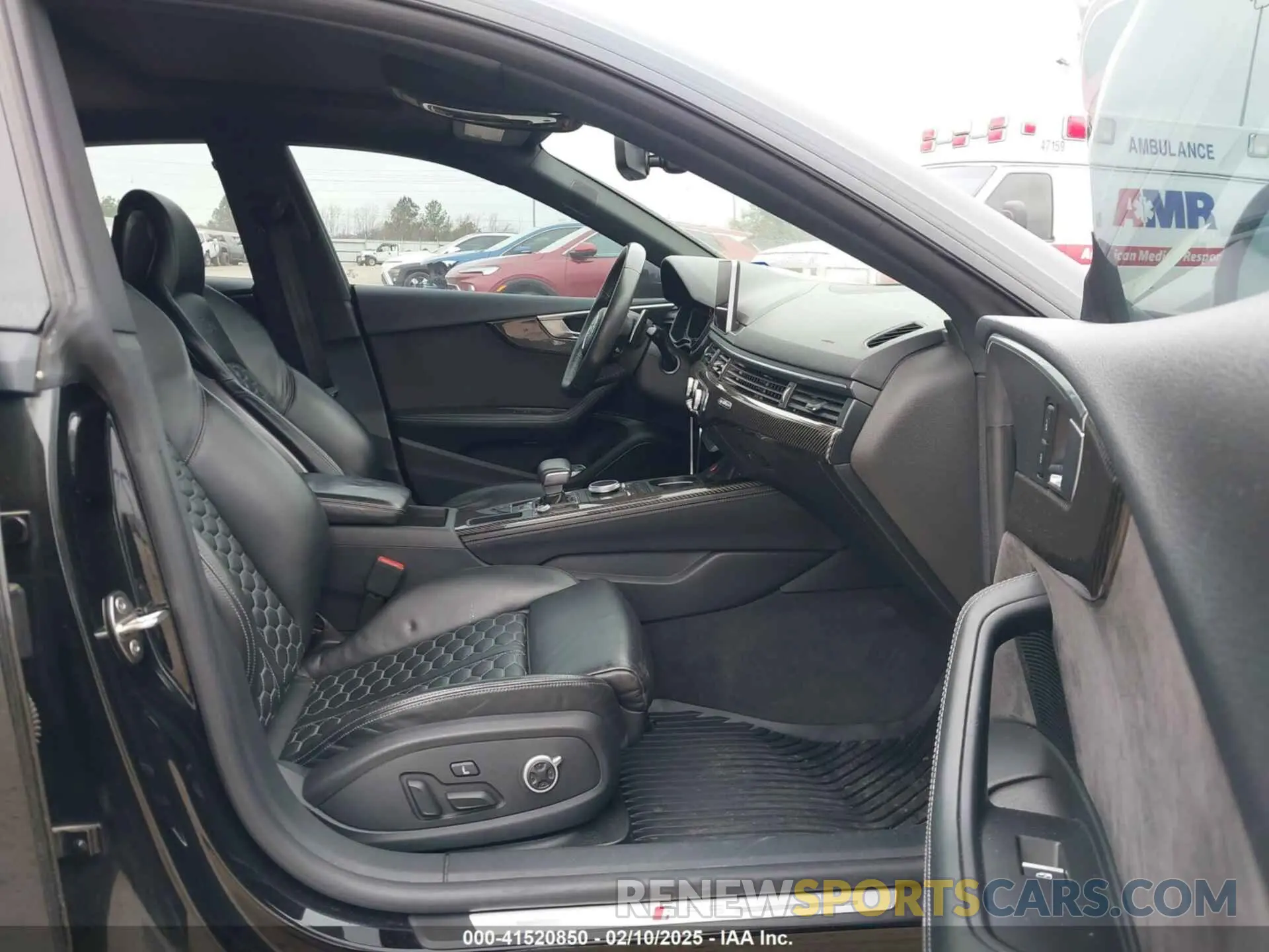 5 Photograph of a damaged car WUABWCF59KA900598 AUDI RS 5 2019