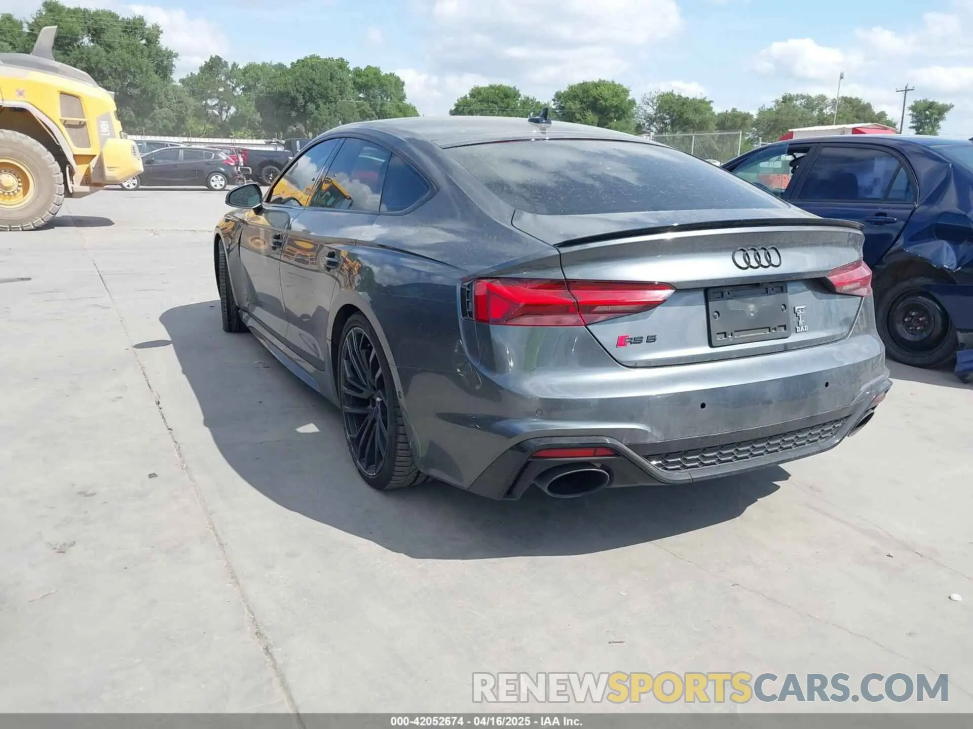 3 Photograph of a damaged car WUAAWCF59MA900650 AUDI RS 5 SPORTBACK 2021