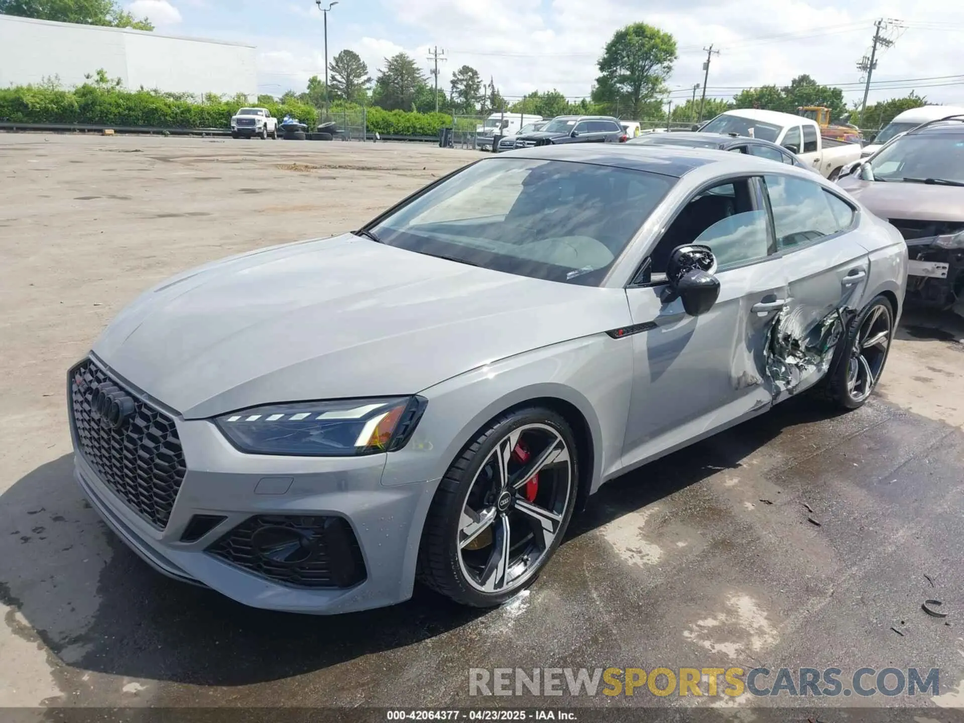 2 Photograph of a damaged car WUAAWCF5XNA900738 AUDI RS 5 SPORTBACK 2022