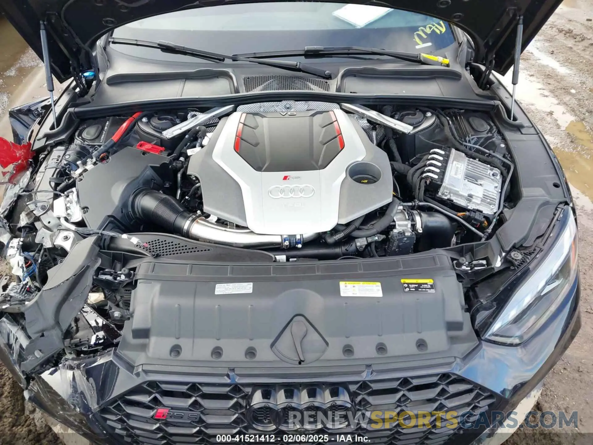 10 Photograph of a damaged car WUAAWCF52RA900027 AUDI RS 5 SPORTBACK 2024