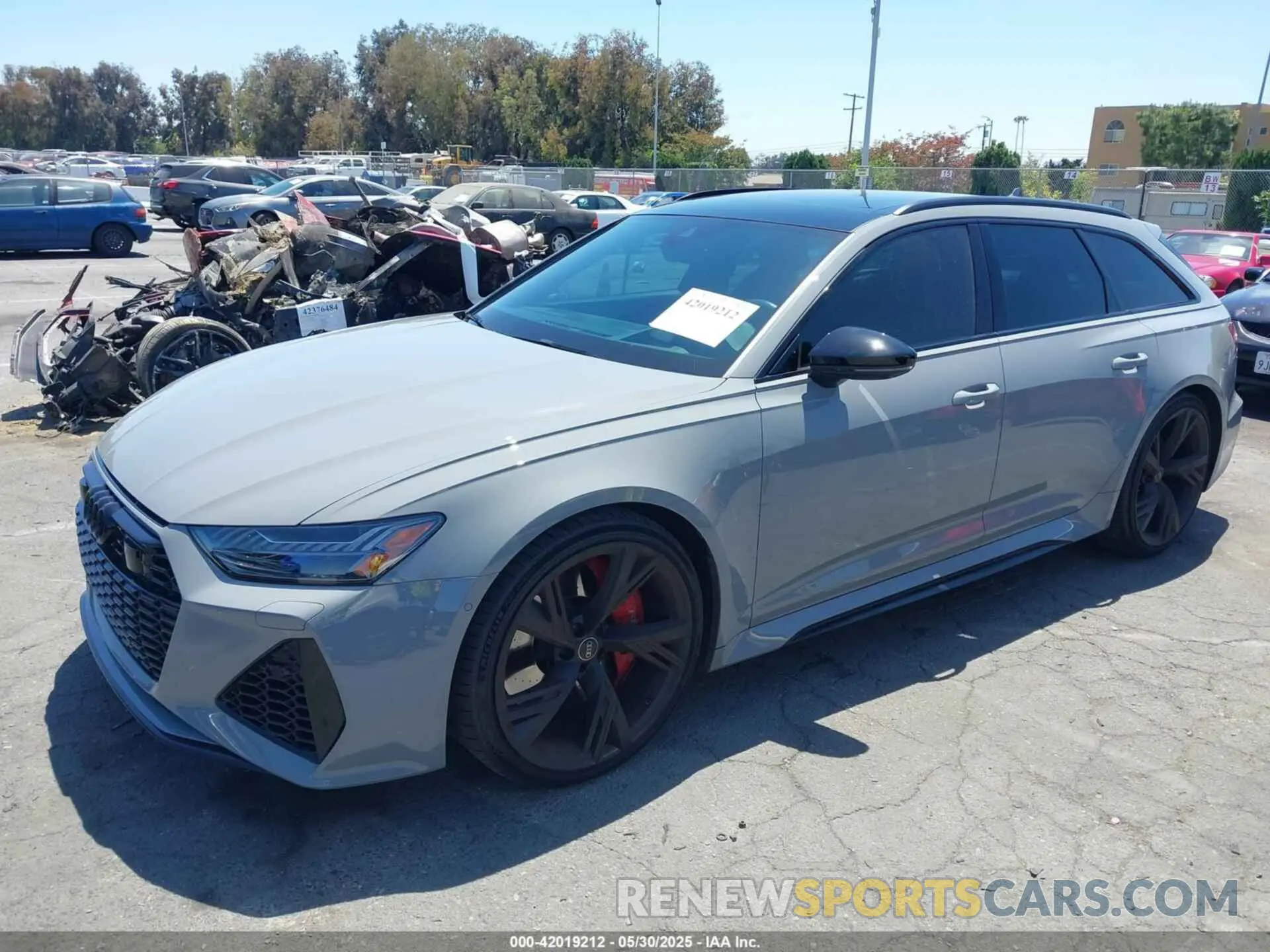 2 Photograph of a damaged car WUA1CBF28MN903573 AUDI RS 6 AVANT 2021