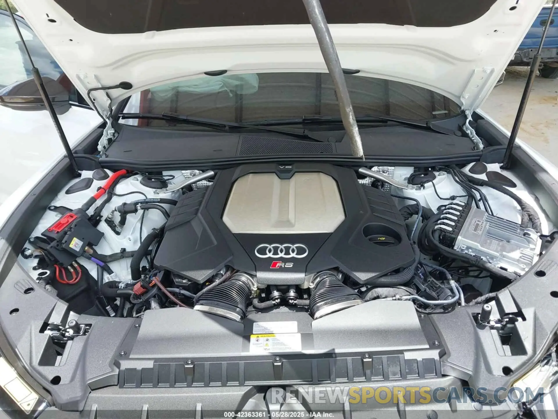 10 Photograph of a damaged car WUA1CBF28PN907059 AUDI RS 6 AVANT 2023