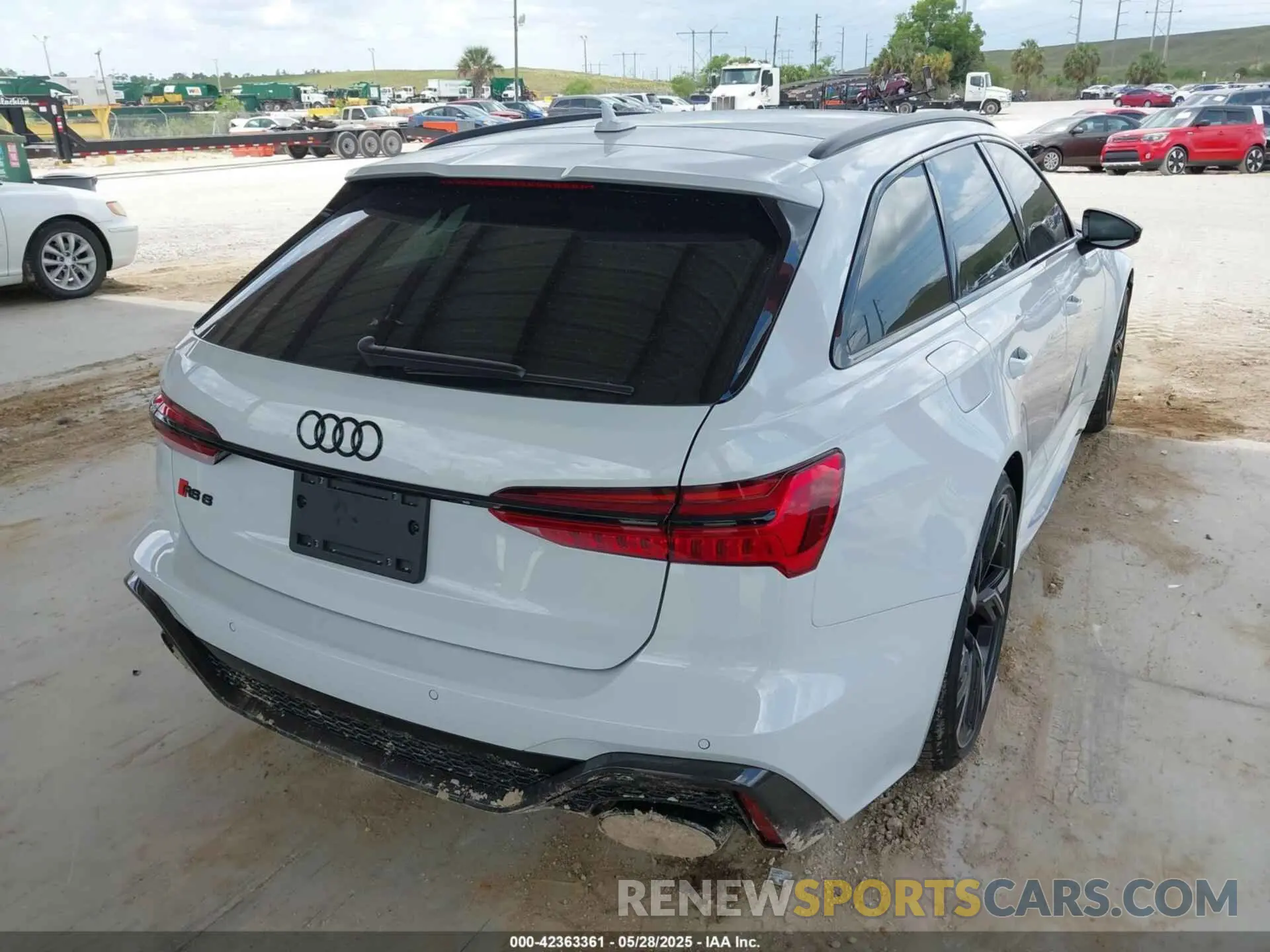 4 Photograph of a damaged car WUA1CBF28PN907059 AUDI RS 6 AVANT 2023
