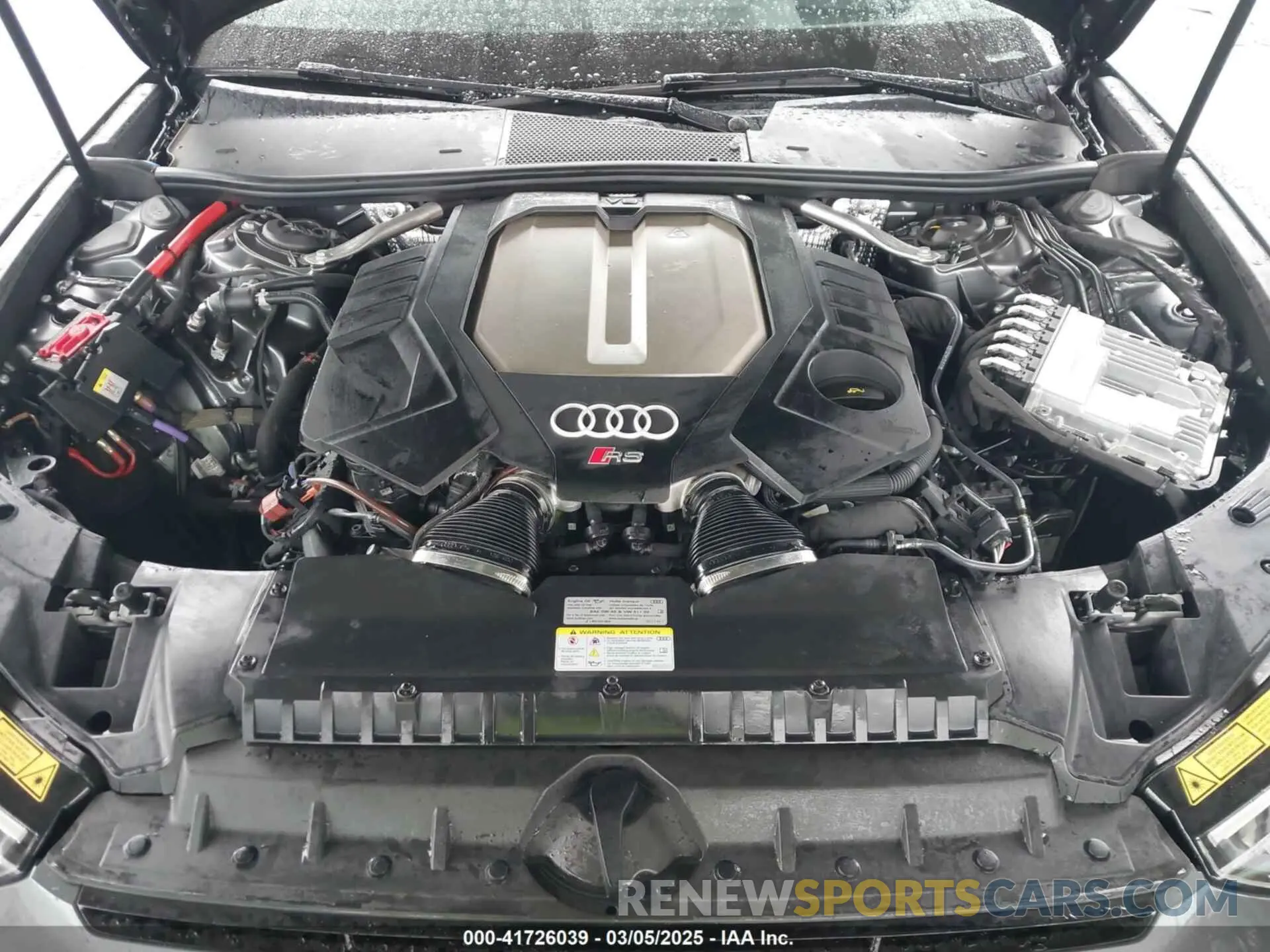 10 Photograph of a damaged car WUA1DBF24SN902222 AUDI RS 6 AVANT 2025