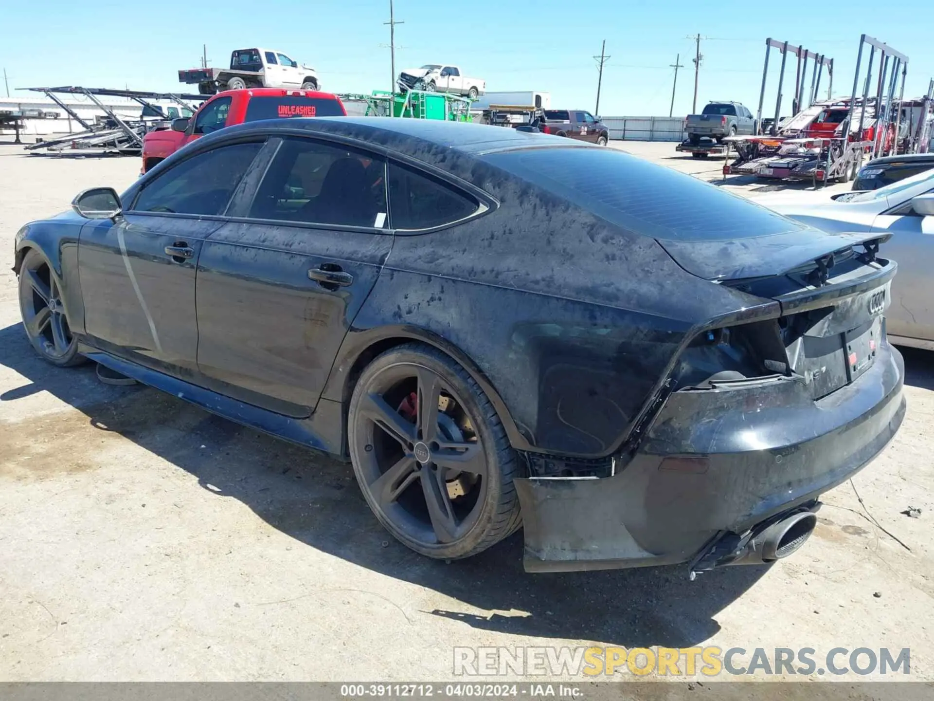 3 Photograph of a damaged car WUAW2AFC7EN904792 AUDI RS 7 2014