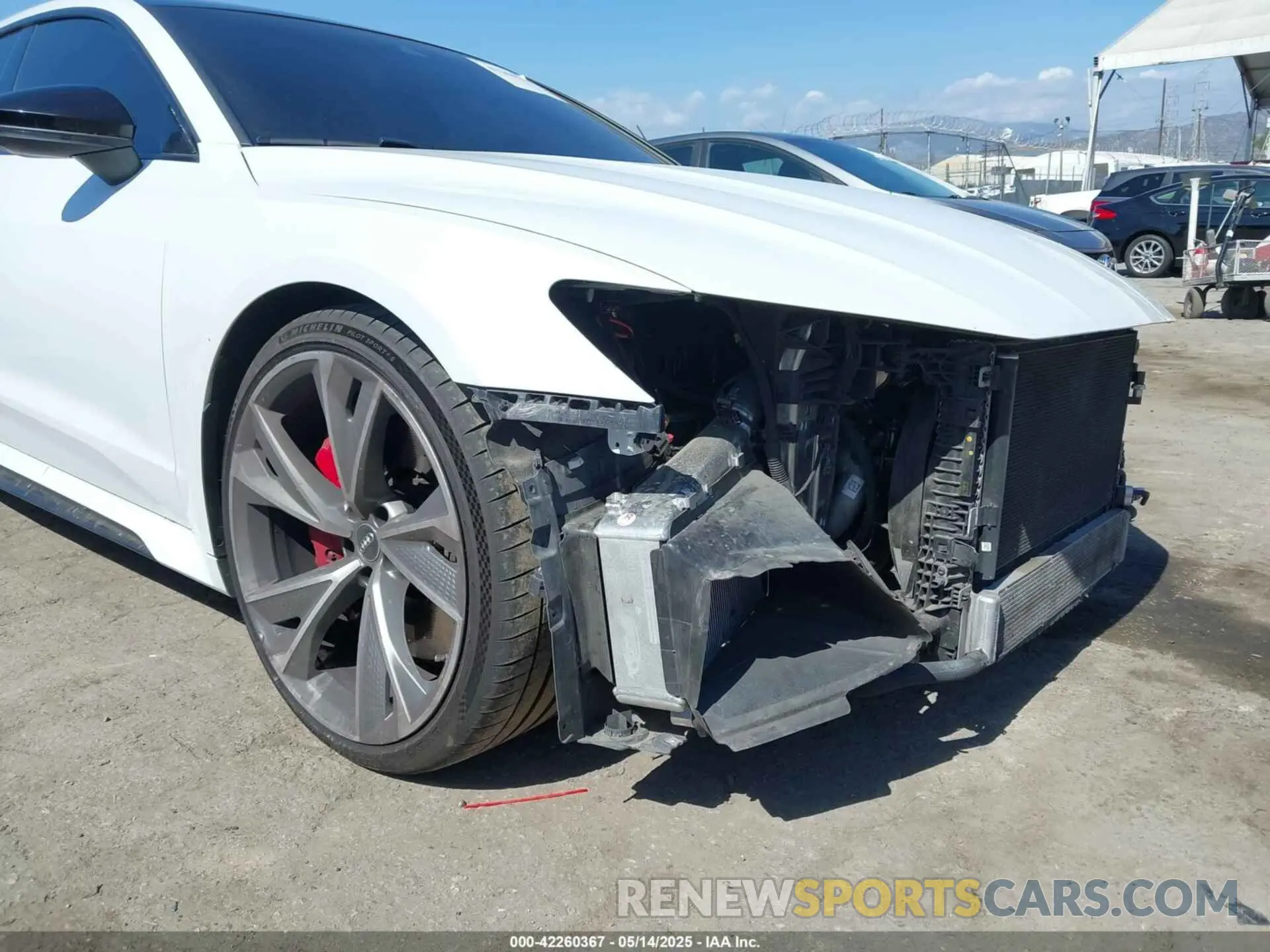 19 Photograph of a damaged car WUAPCBF24MN900891 AUDI RS 7 SPORTBACK 2021