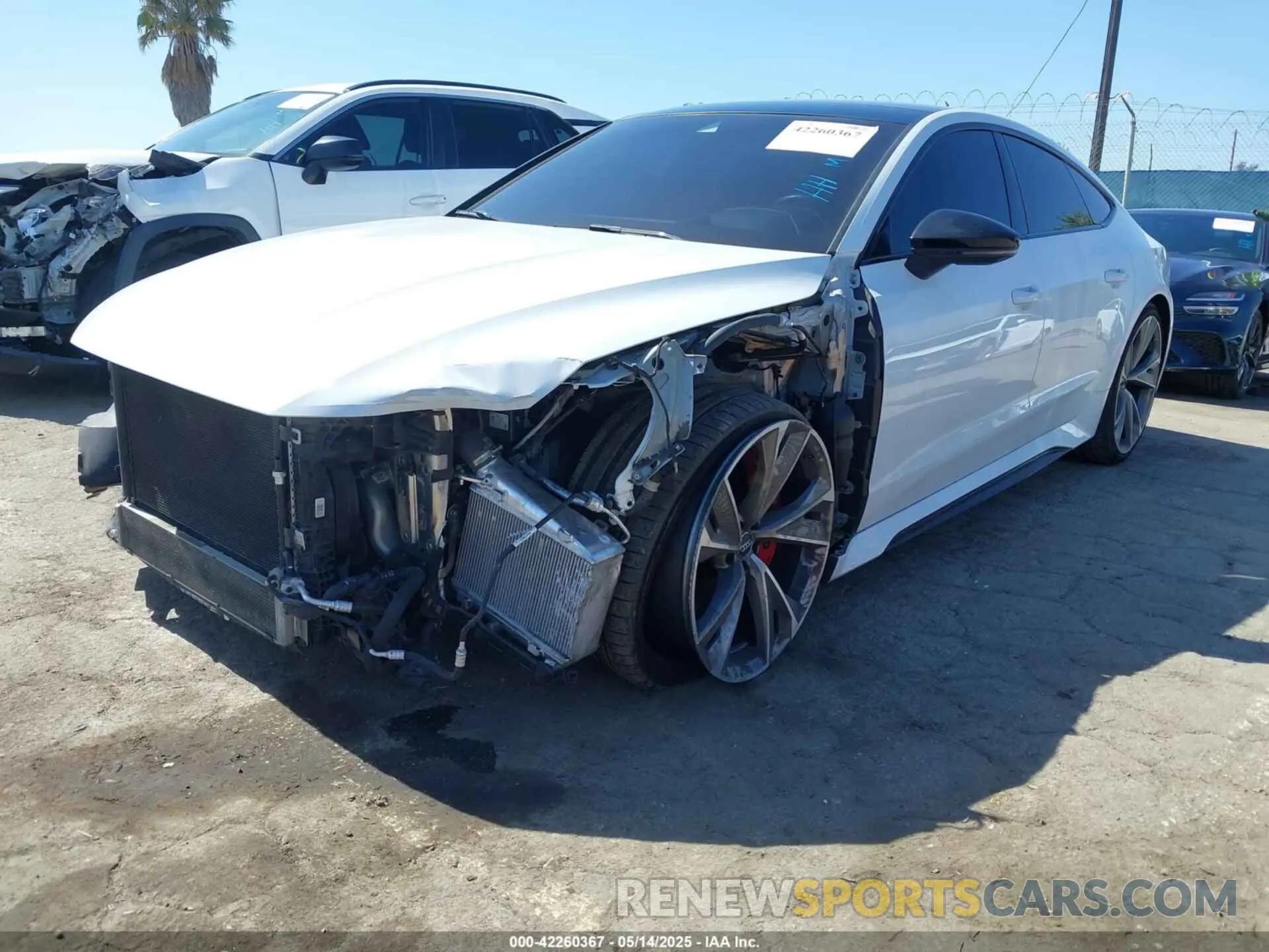 2 Photograph of a damaged car WUAPCBF24MN900891 AUDI RS 7 SPORTBACK 2021