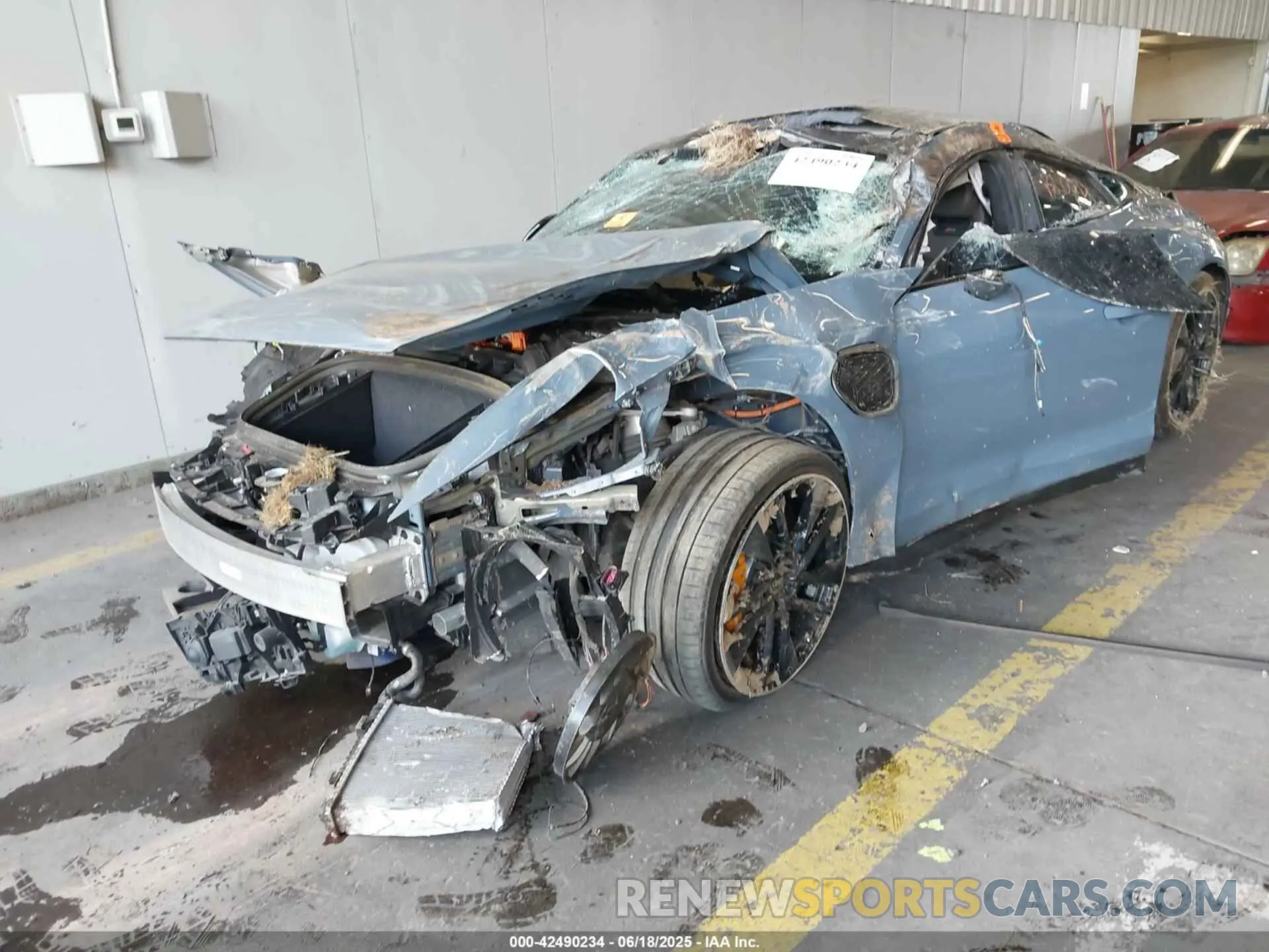 6 Photograph of a damaged car WAUBHBFW4N7904678 AUDI RS E-TRON GT 2022