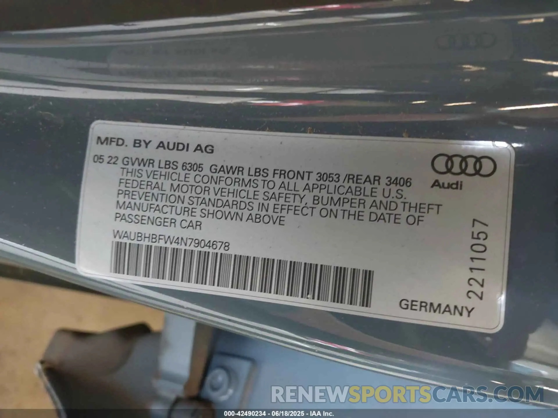 9 Photograph of a damaged car WAUBHBFW4N7904678 AUDI RS E-TRON GT 2022