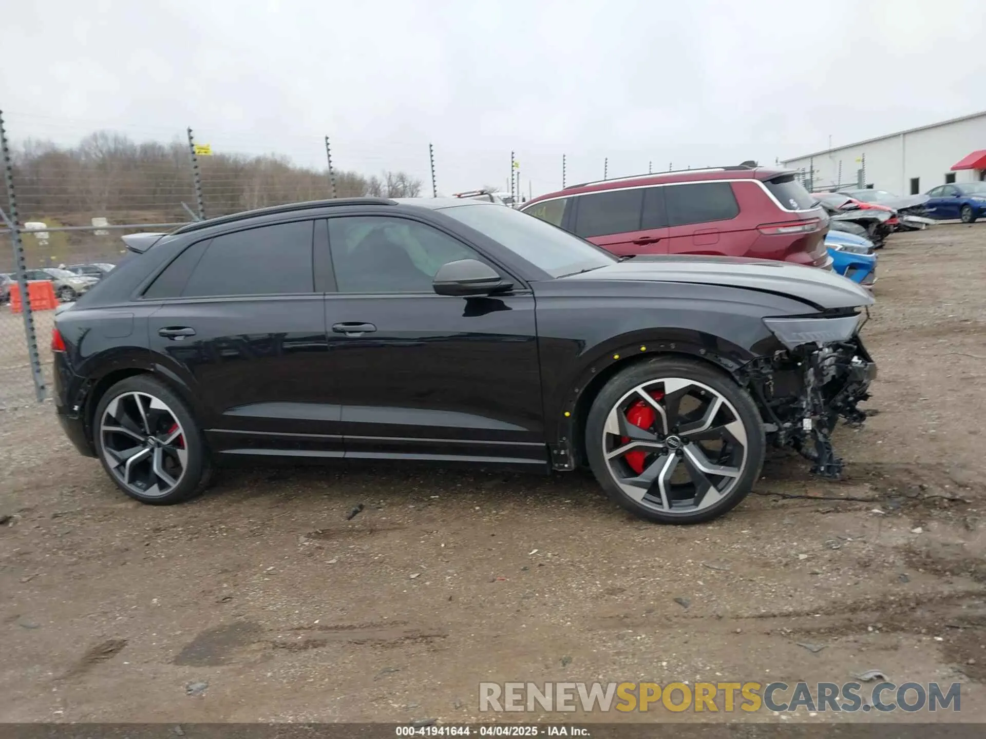 14 Photograph of a damaged car WU1ARBF15LD022419 AUDI RS Q8 2020