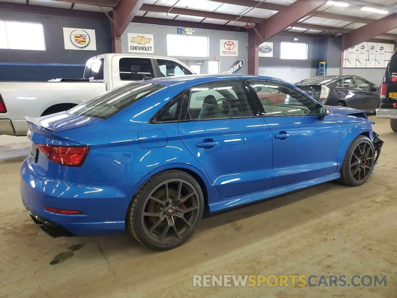 3 Photograph of a damaged car WUABWGFF6KA903863 AUDI RS3 2019