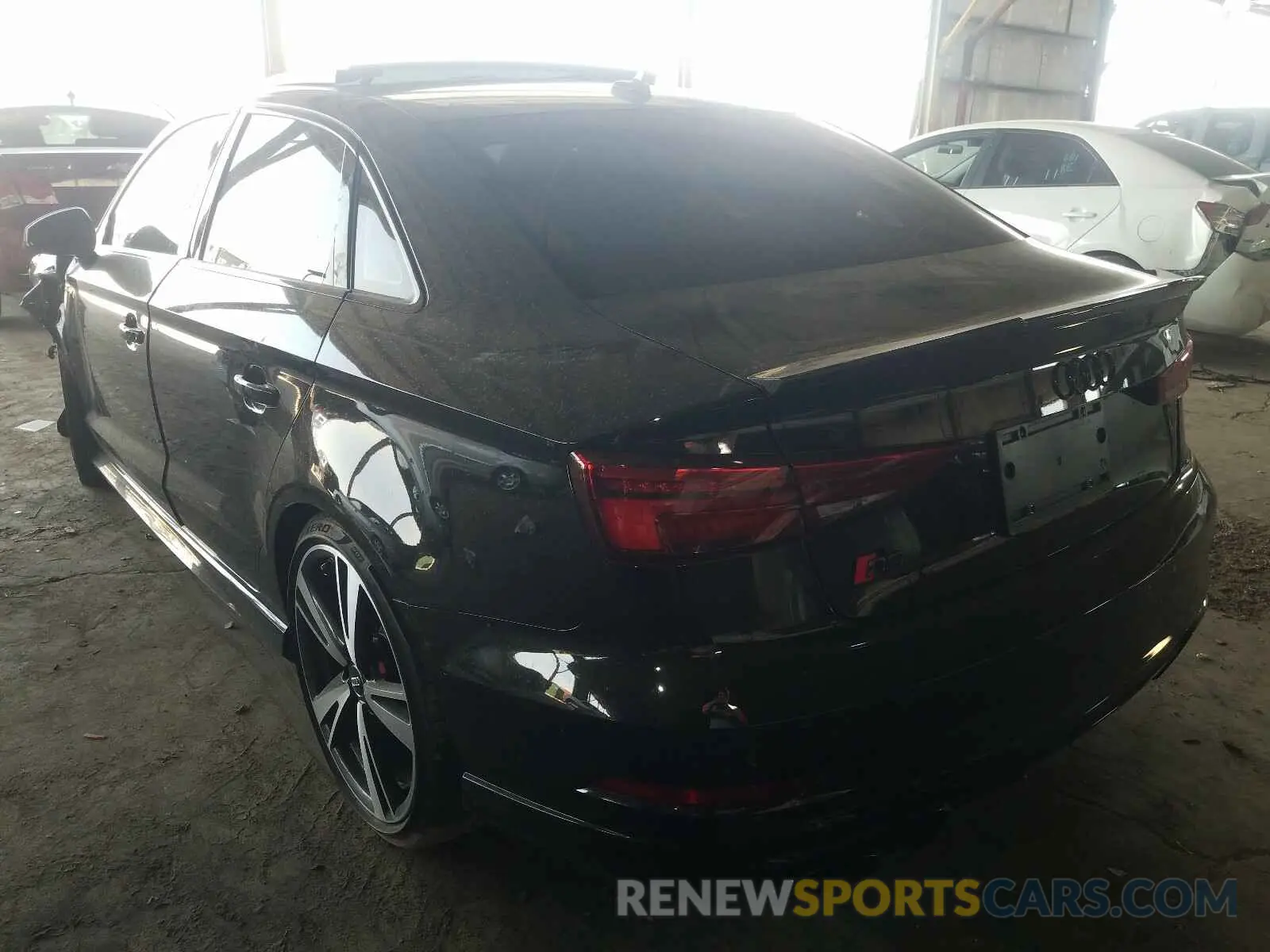 3 Photograph of a damaged car WUABWGFF8KA900298 AUDI RS3 2019