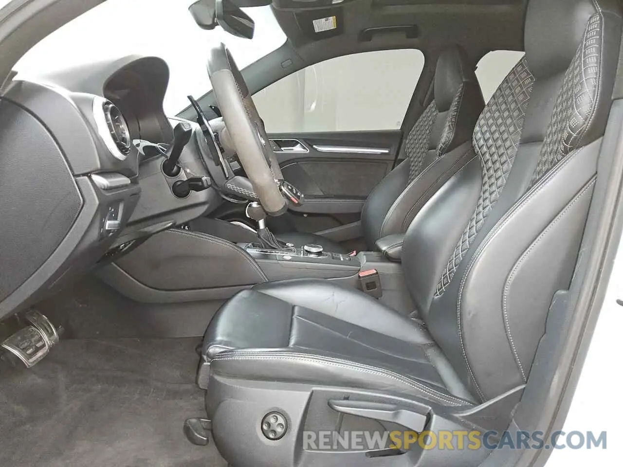 7 Photograph of a damaged car WUABWGFF8KA905081 AUDI RS3 2019