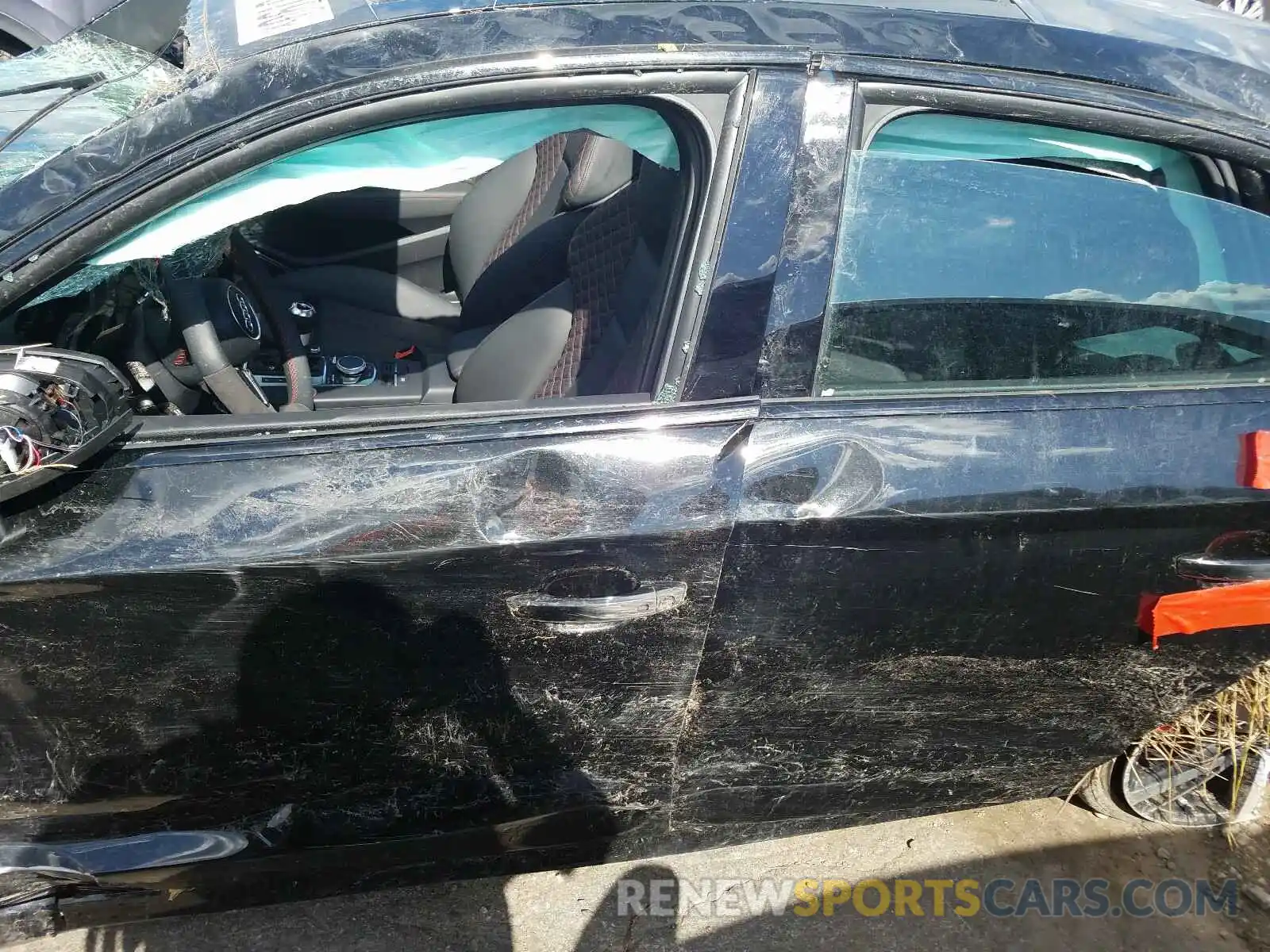 10 Photograph of a damaged car WUABWGFF9KA903369 AUDI RS3 2019