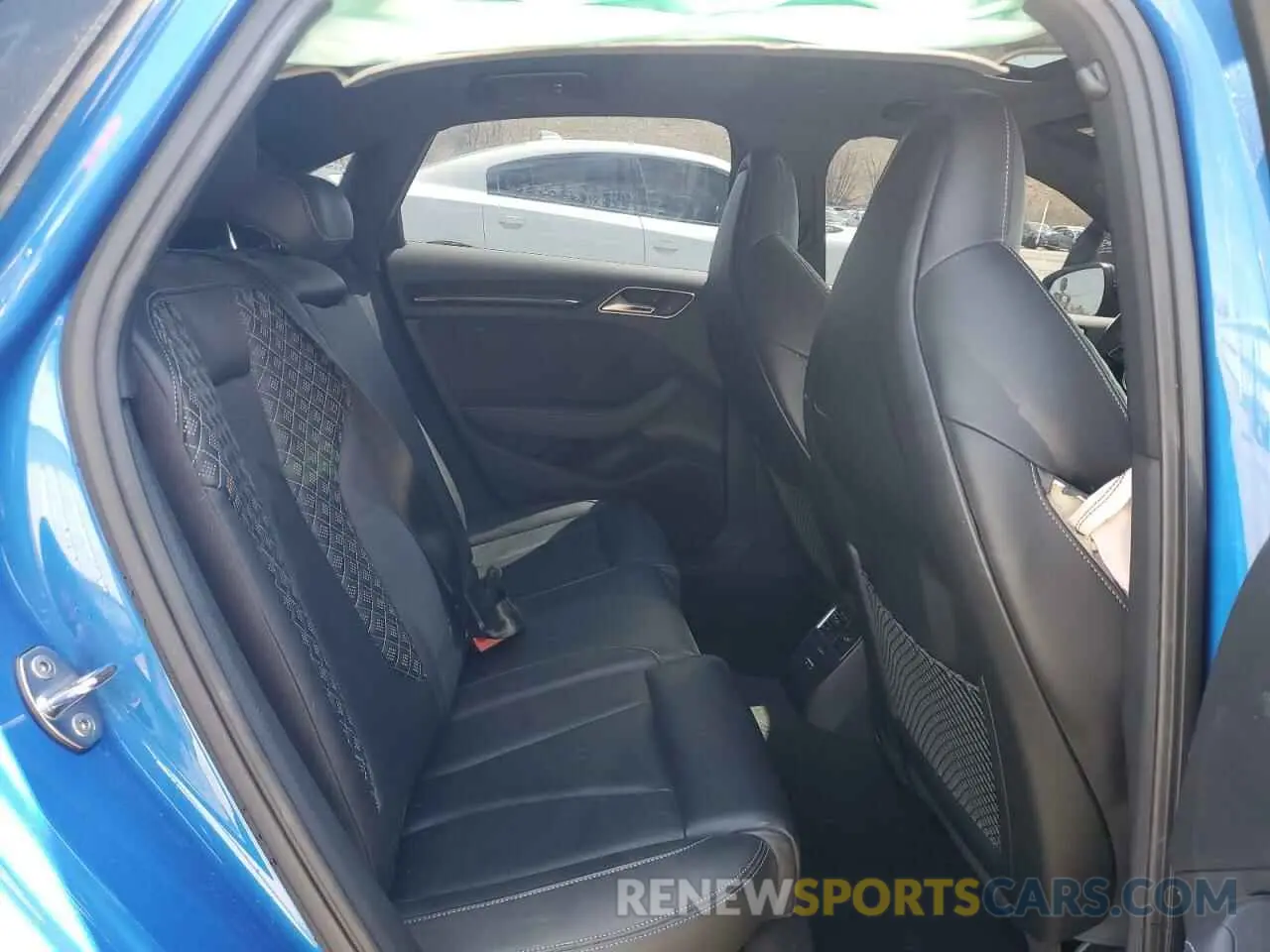 10 Photograph of a damaged car WUABWGFF9KA905767 AUDI RS3 2019