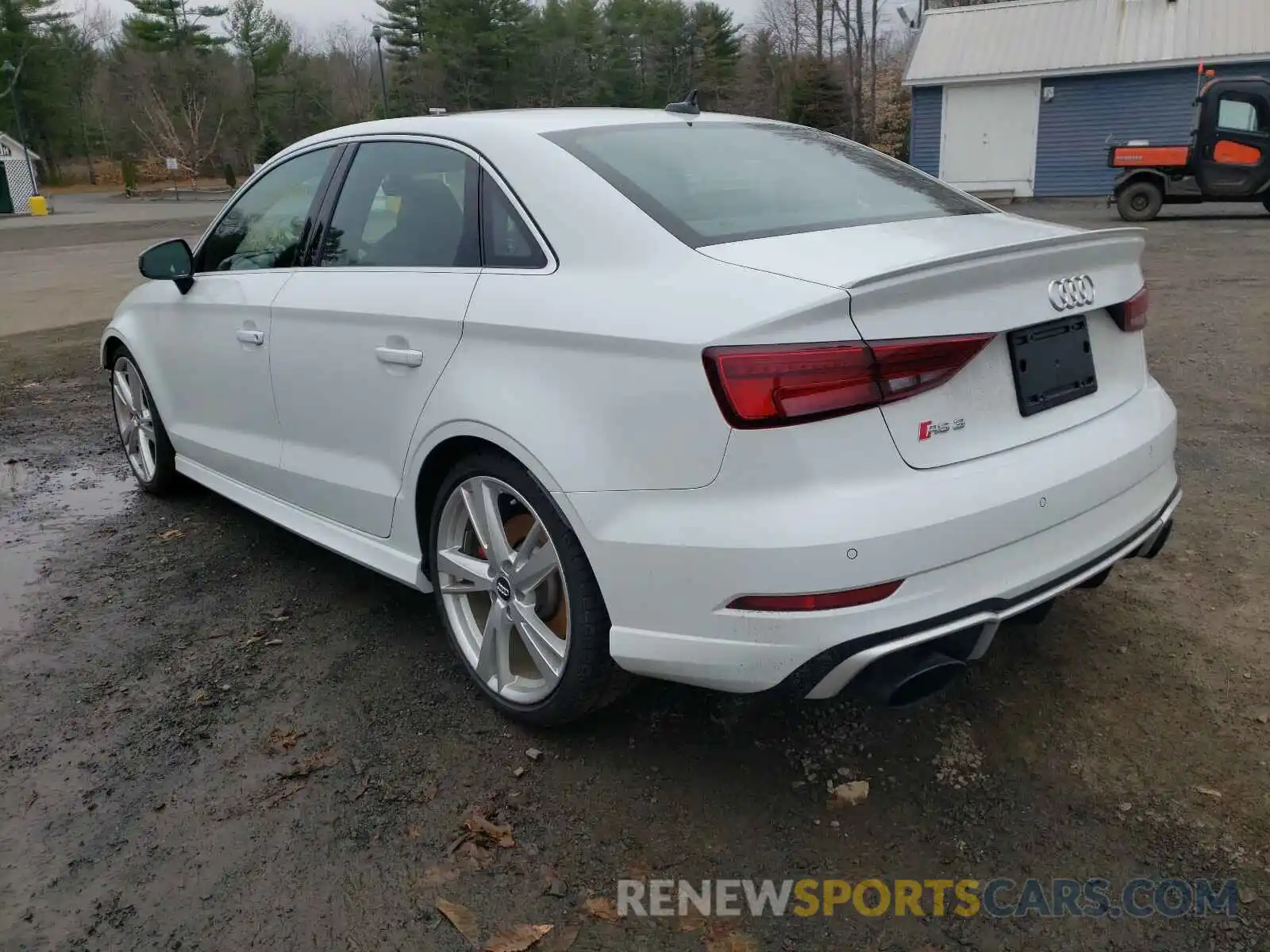 3 Photograph of a damaged car WUABWGFF9KA907003 AUDI RS3 2019