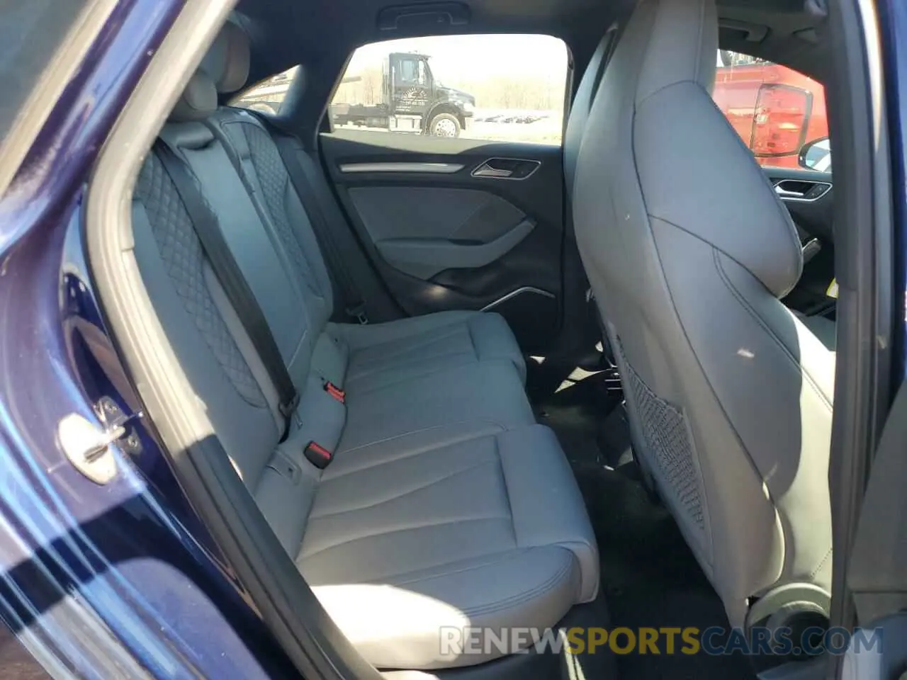 10 Photograph of a damaged car WAUB1GFF8J1083809 AUDI S3 2018