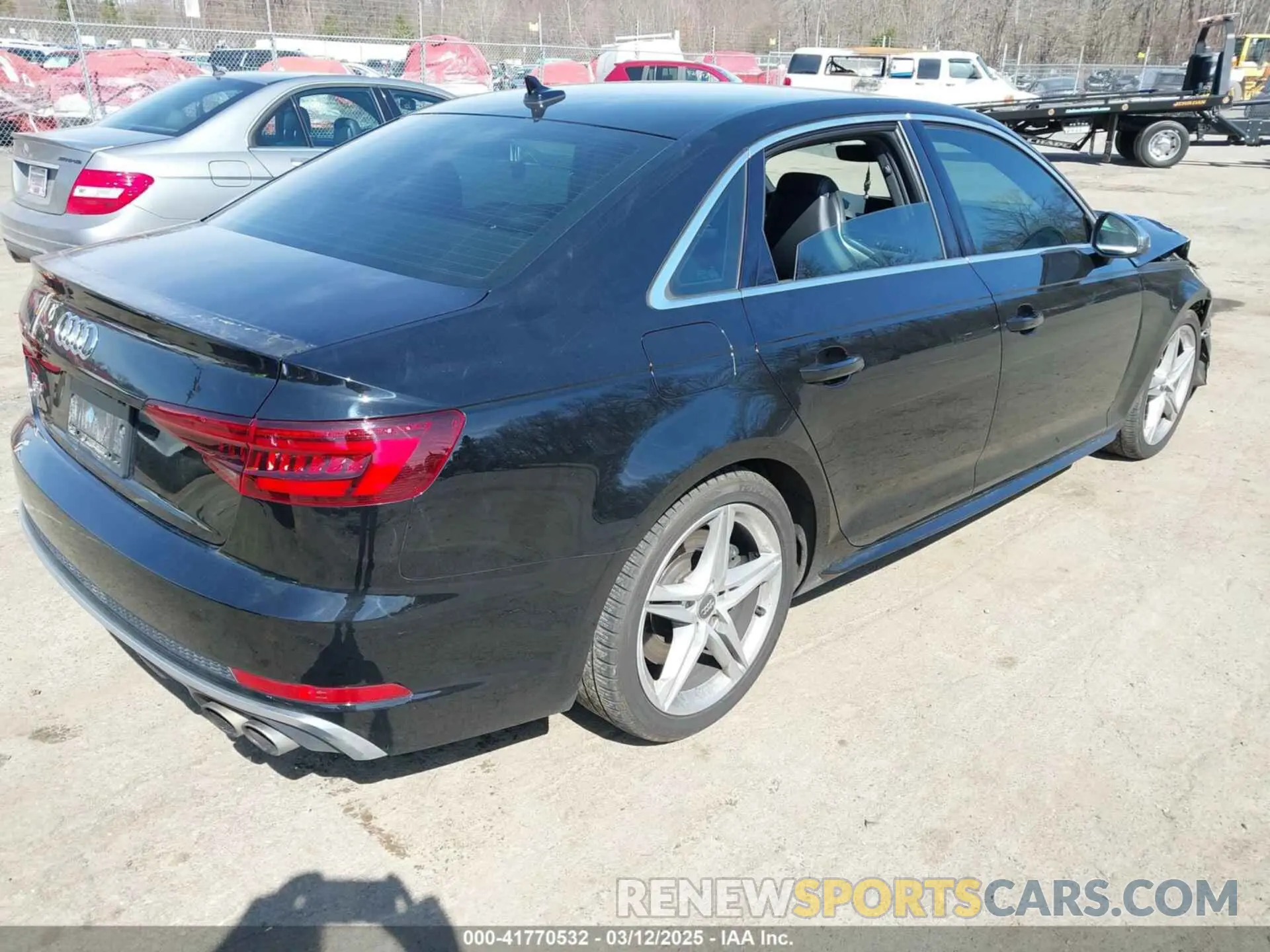 4 Photograph of a damaged car WAUA4AF40KA002169 AUDI S4 2019