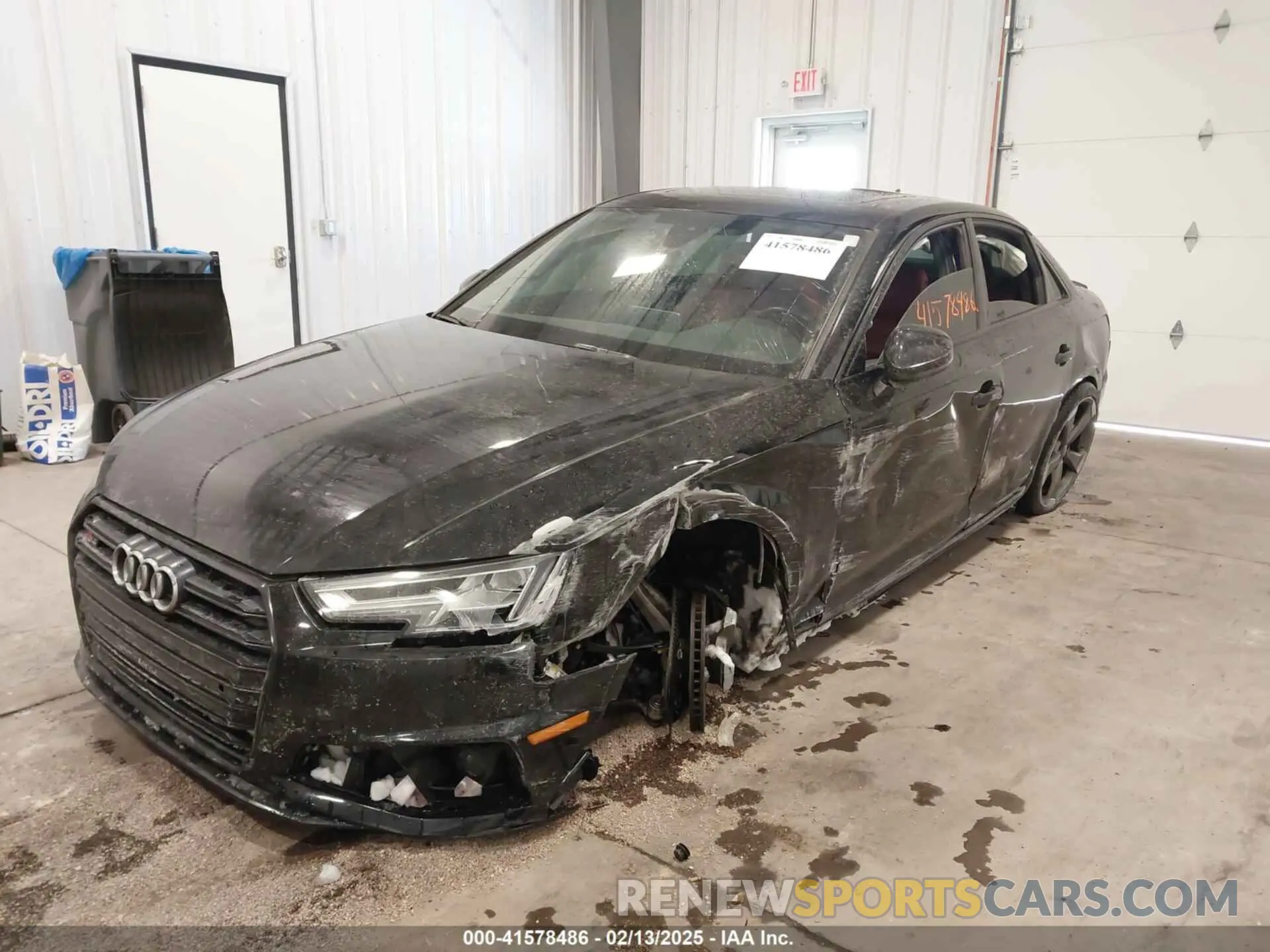 2 Photograph of a damaged car WAUB4AF40KA100915 AUDI S4 2019