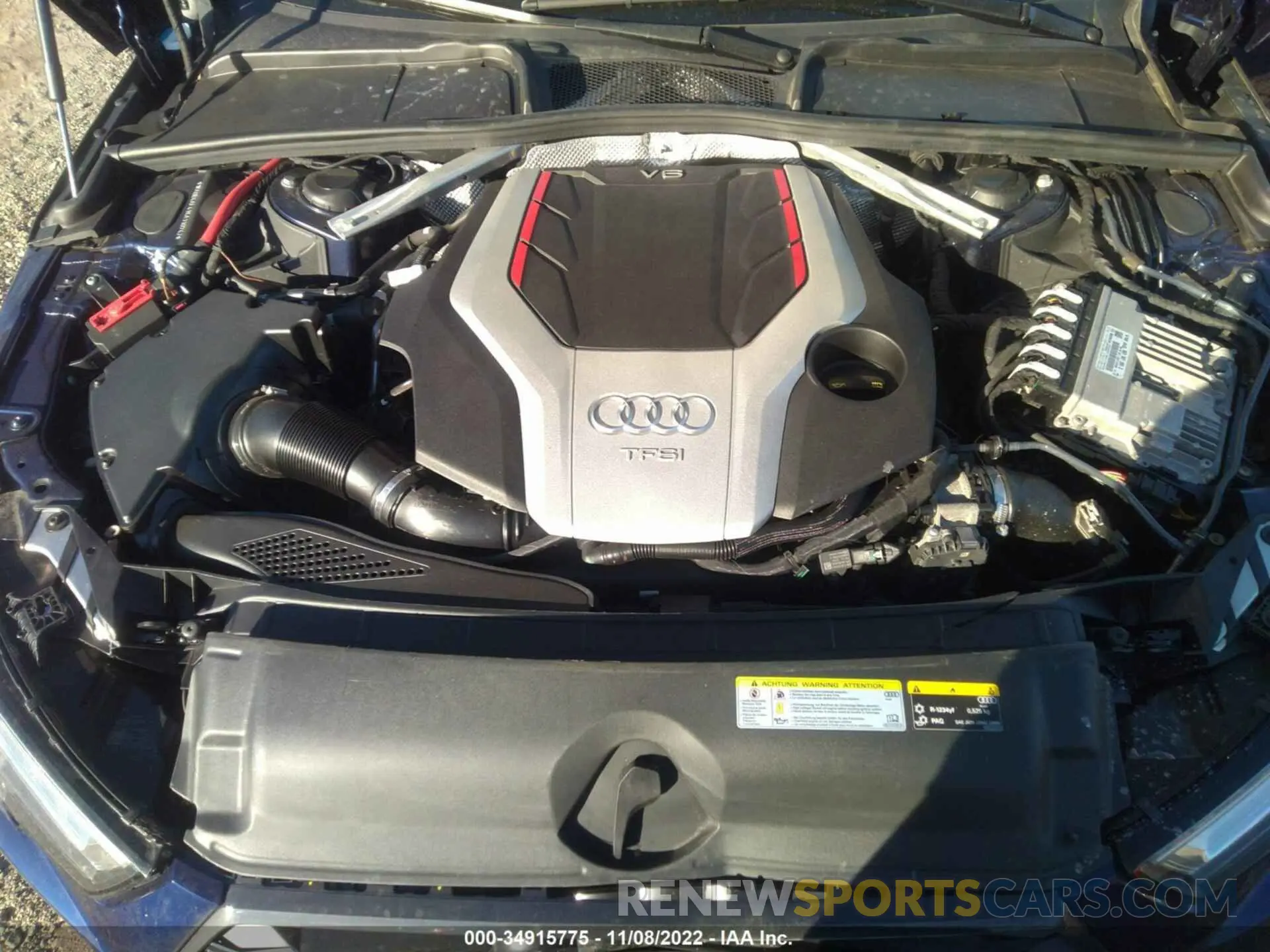 10 Photograph of a damaged car WAUB4AF41KA110742 AUDI S4 2019