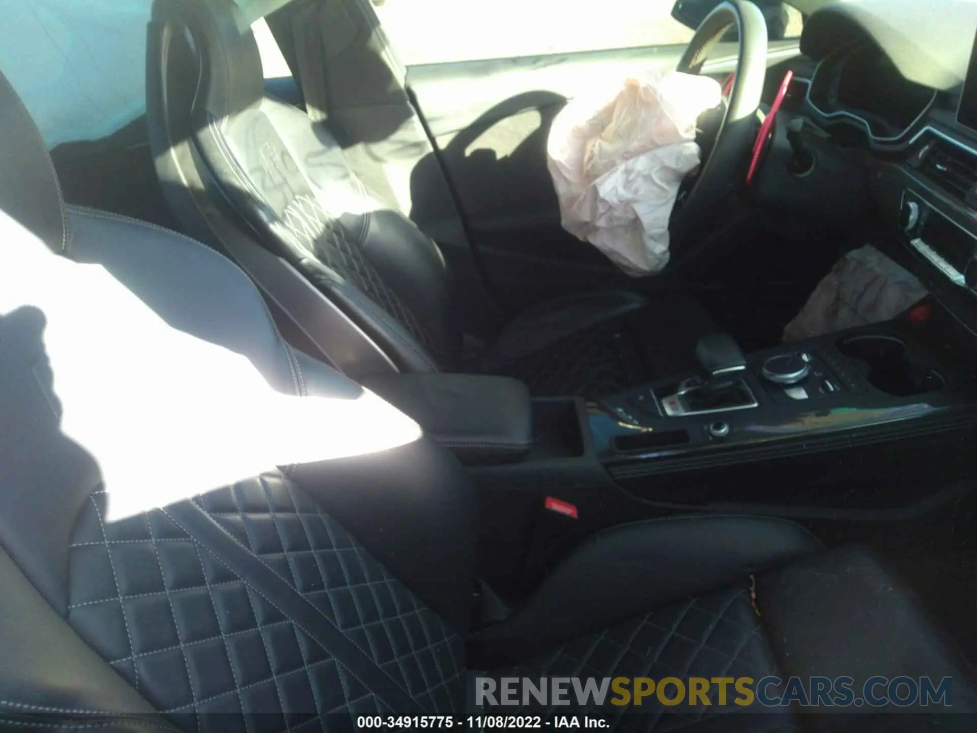 5 Photograph of a damaged car WAUB4AF41KA110742 AUDI S4 2019