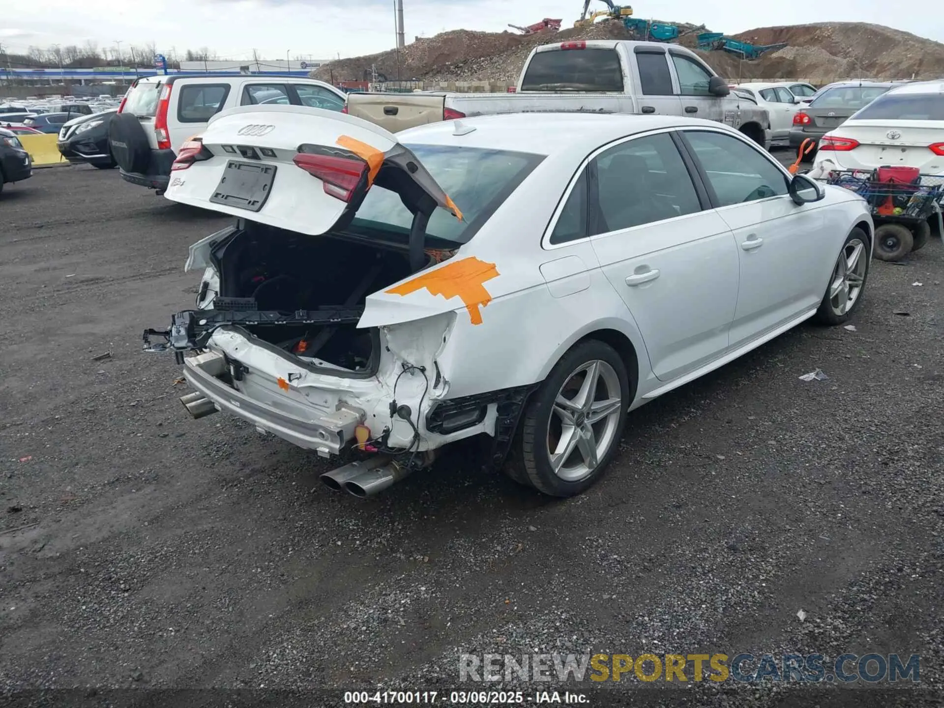 4 Photograph of a damaged car WAUB4AF46KA028361 AUDI S4 2019