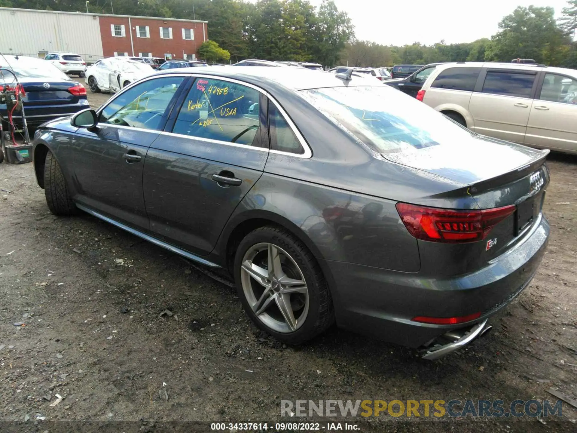 3 Photograph of a damaged car WAUB4AF48KA033044 AUDI S4 2019