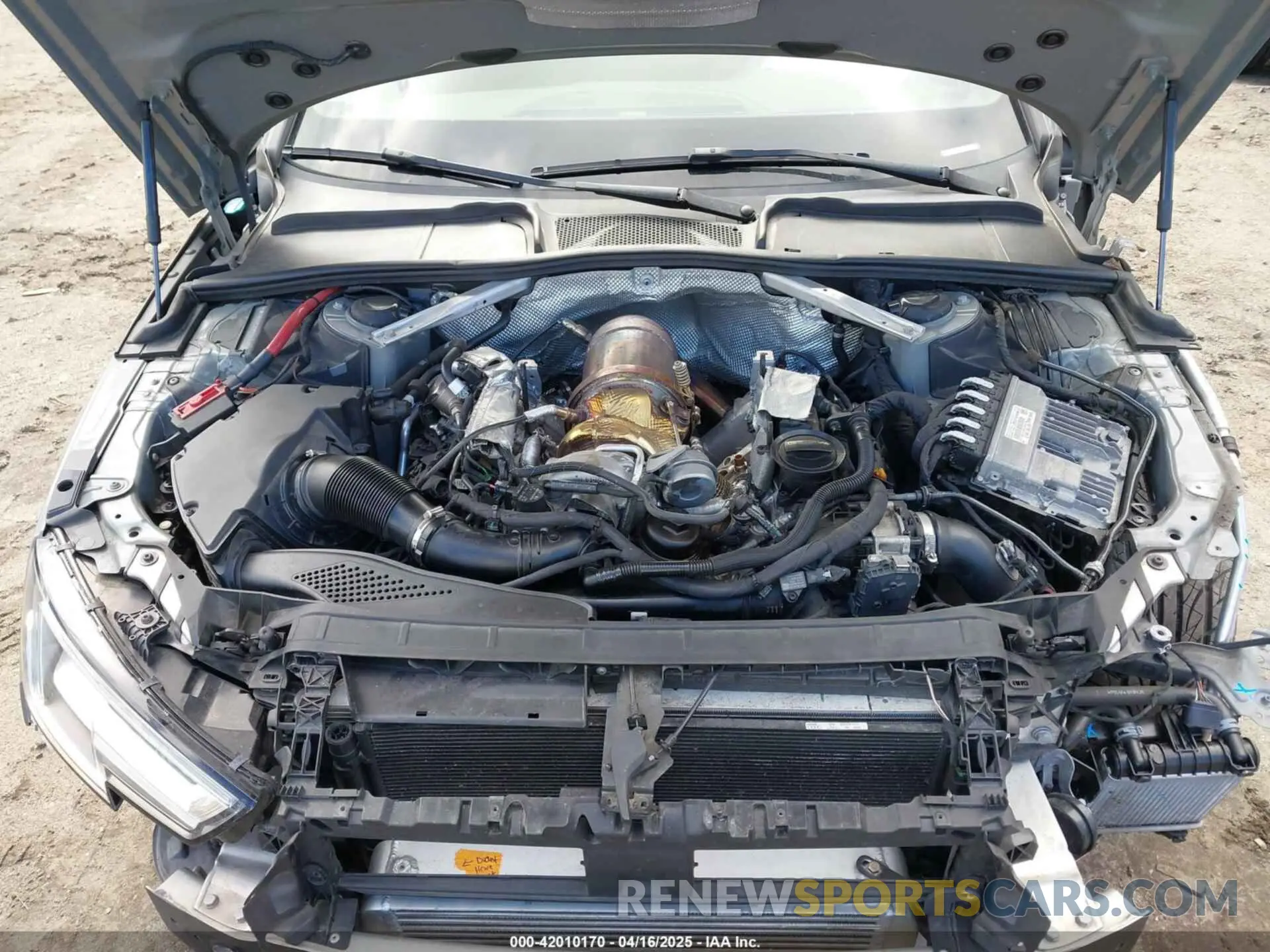 10 Photograph of a damaged car WAUB4AF49KA003745 AUDI S4 2019