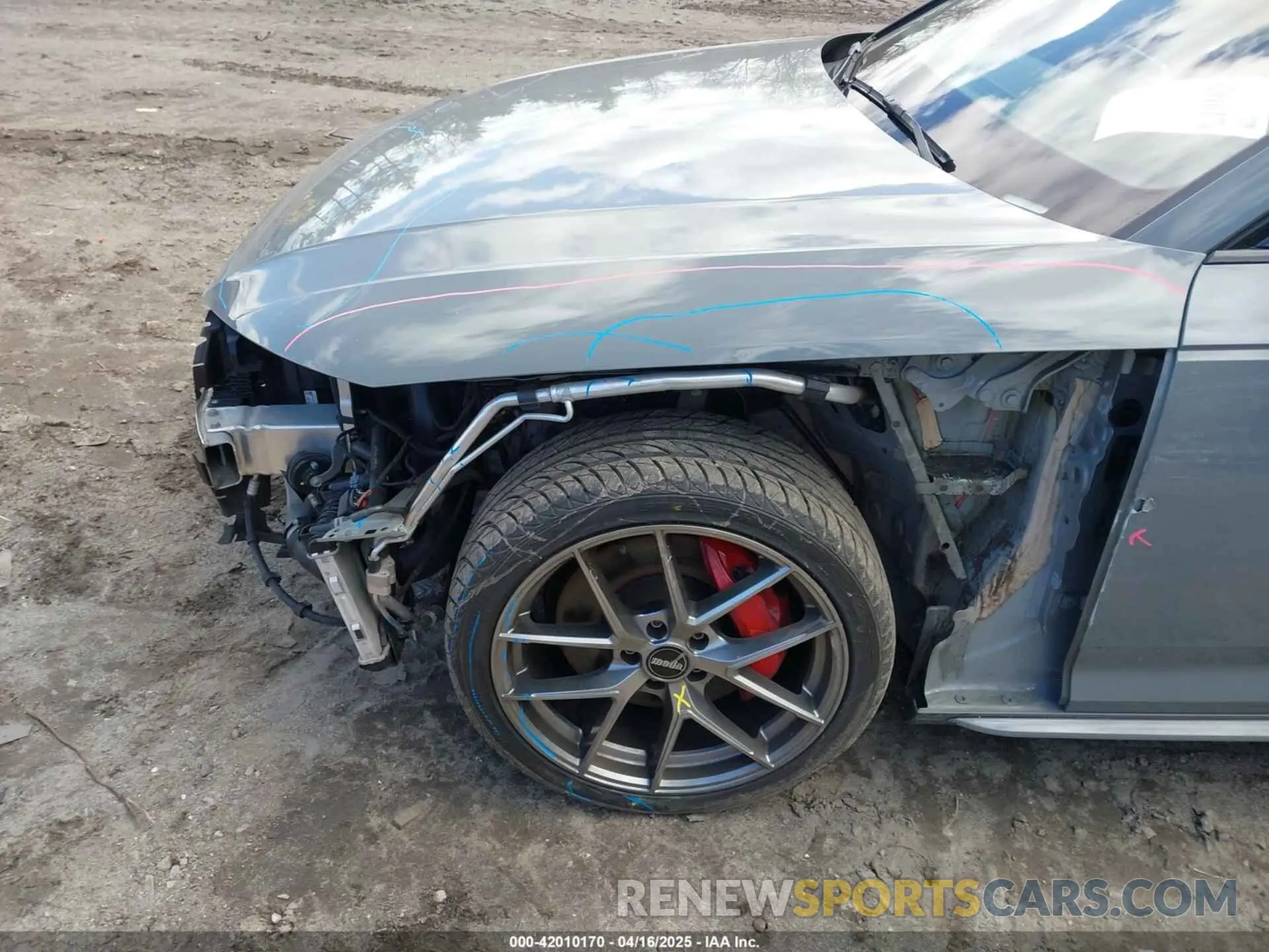 18 Photograph of a damaged car WAUB4AF49KA003745 AUDI S4 2019