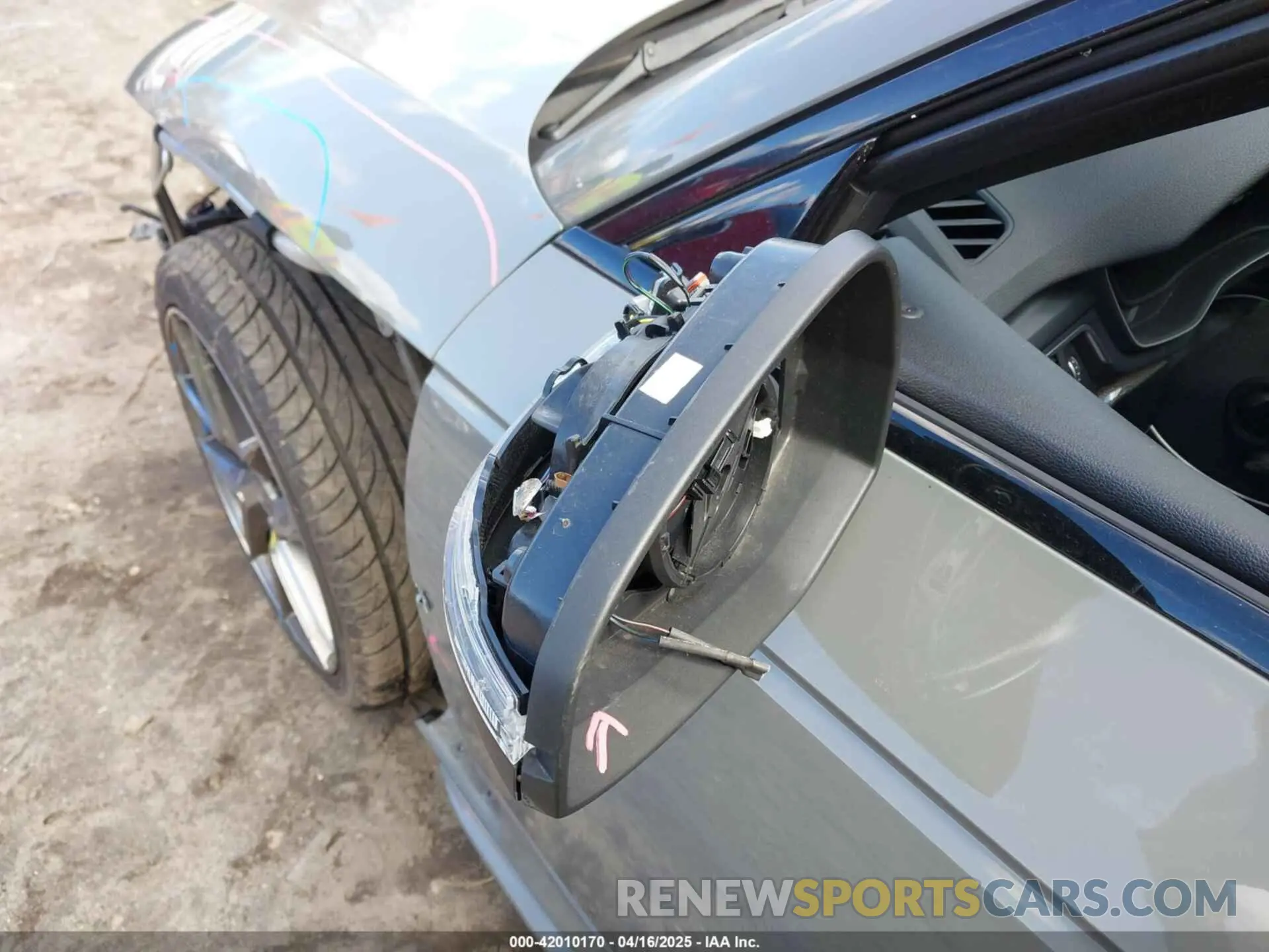 19 Photograph of a damaged car WAUB4AF49KA003745 AUDI S4 2019