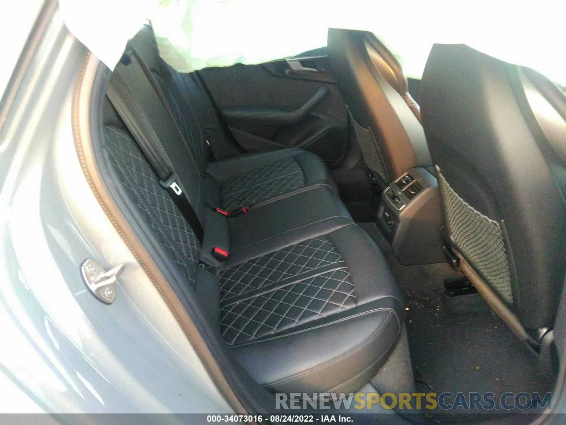 8 Photograph of a damaged car WAUB4AF4XKA109170 AUDI S4 2019