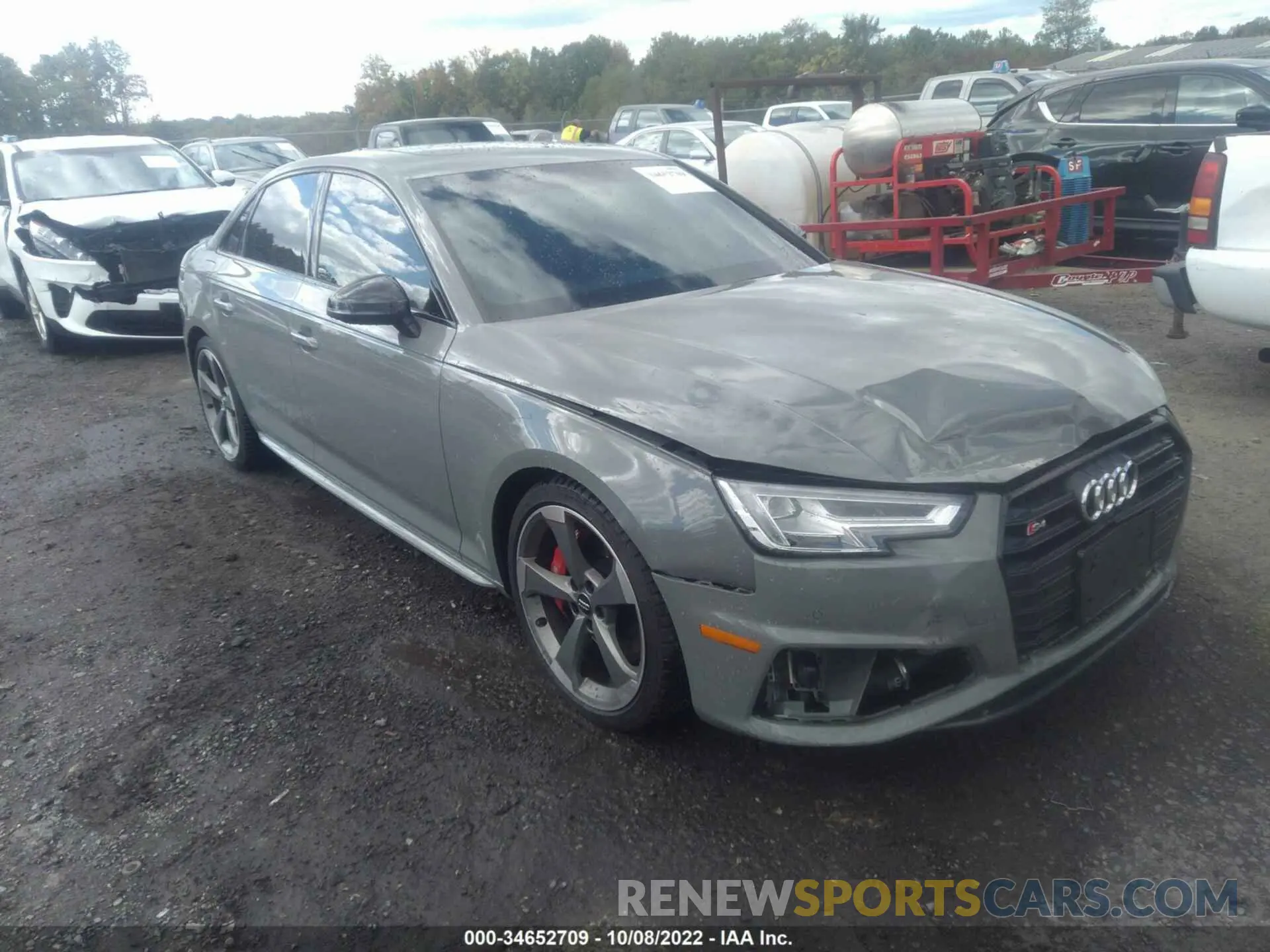 1 Photograph of a damaged car WAUC4AF44KA001437 AUDI S4 2019