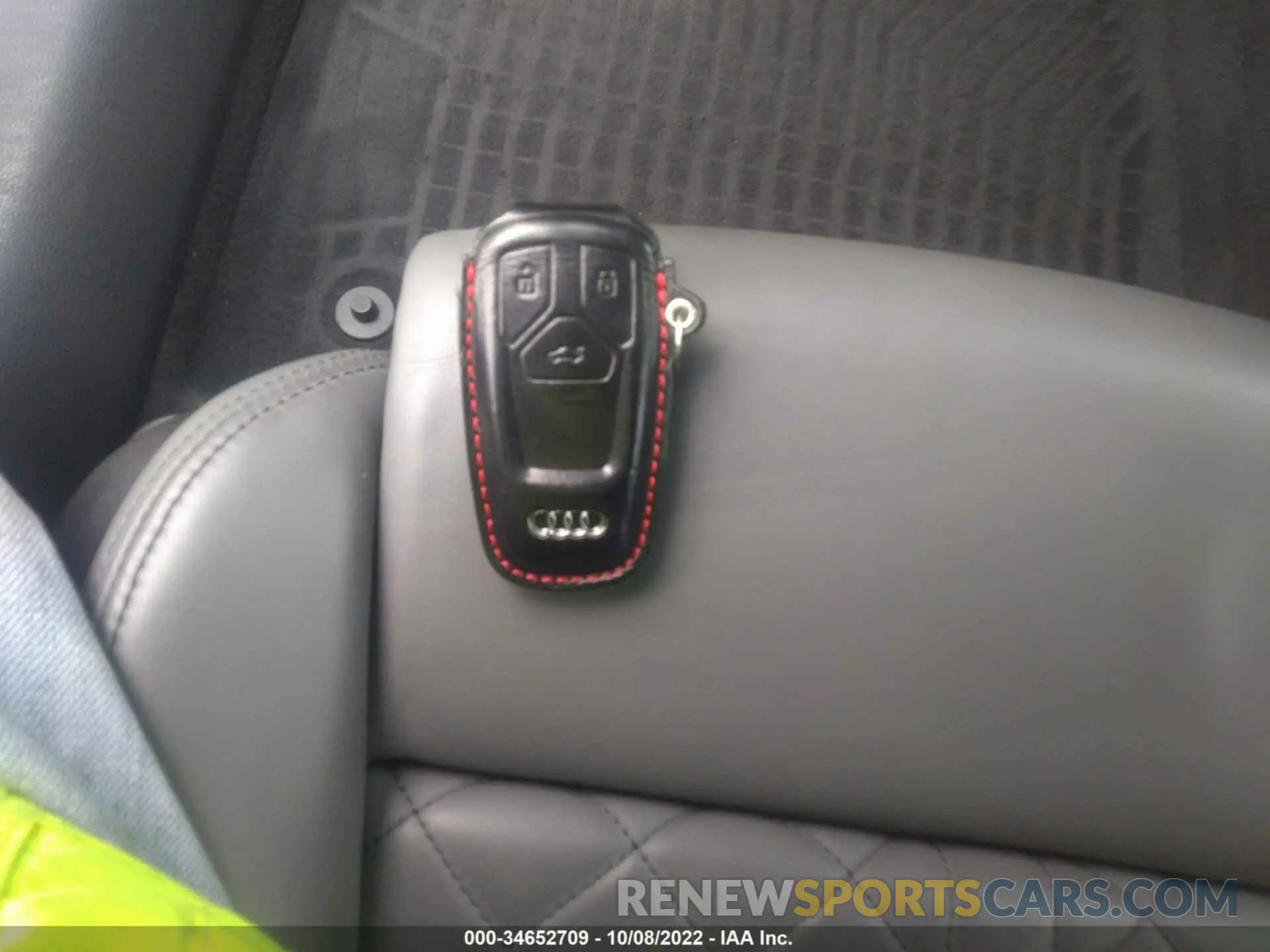 11 Photograph of a damaged car WAUC4AF44KA001437 AUDI S4 2019