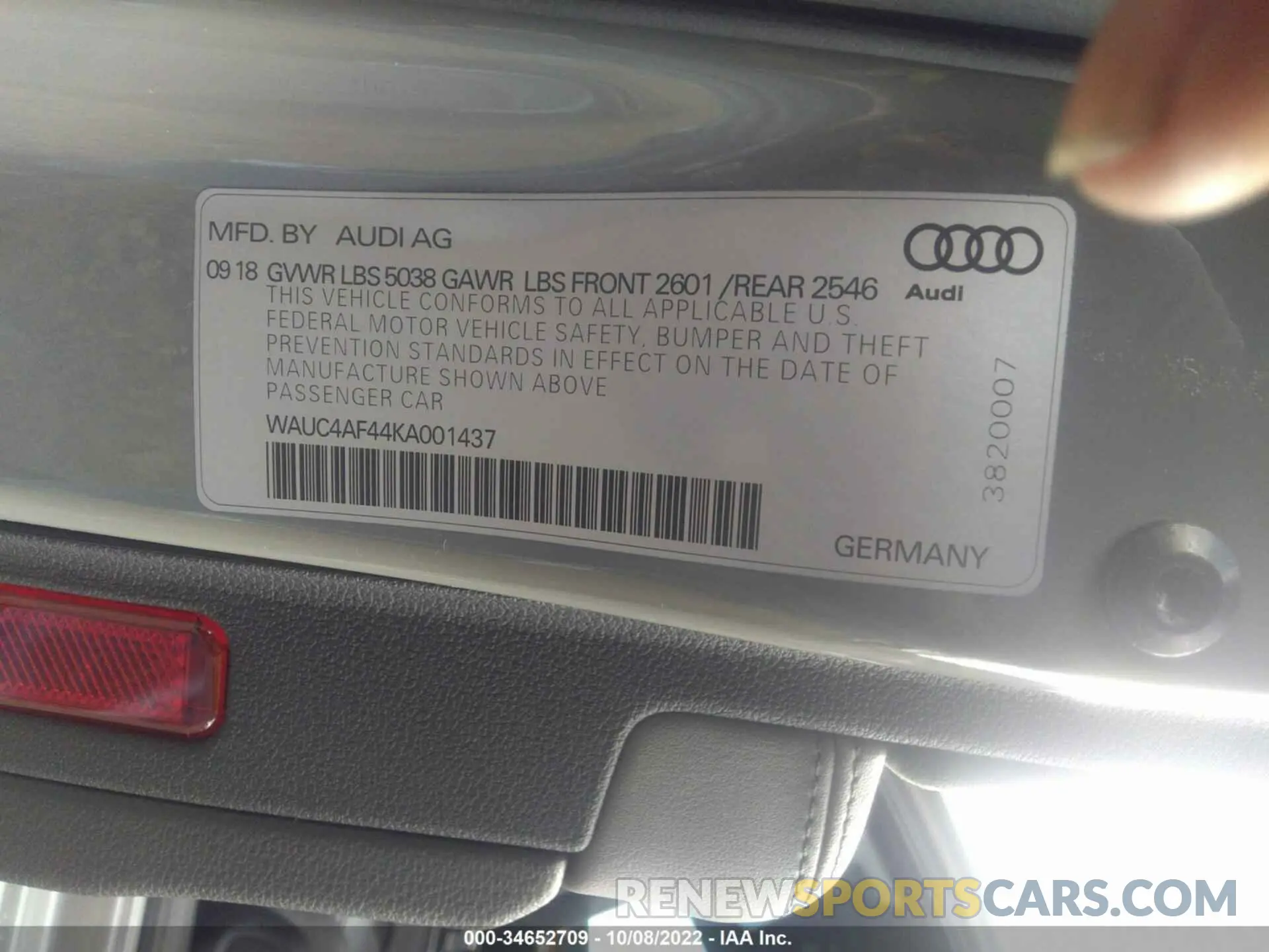 9 Photograph of a damaged car WAUC4AF44KA001437 AUDI S4 2019