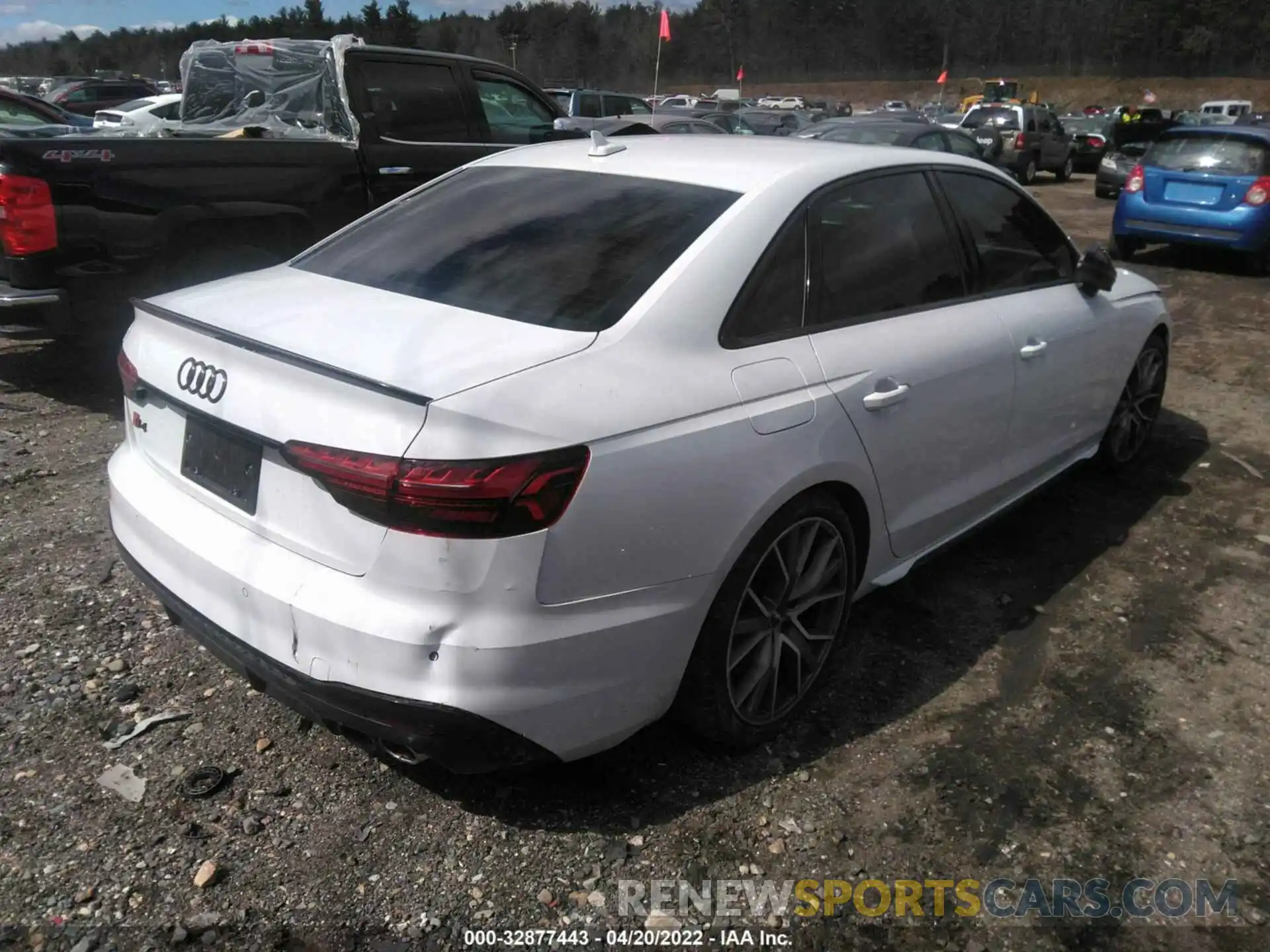 4 Photograph of a damaged car WAUB4AF40LA057064 AUDI S4 2020