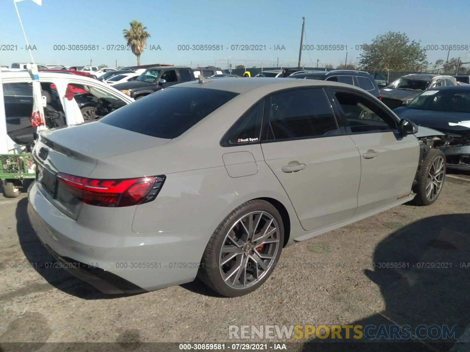 4 Photograph of a damaged car WAUB4AF41LA045151 AUDI S4 2020