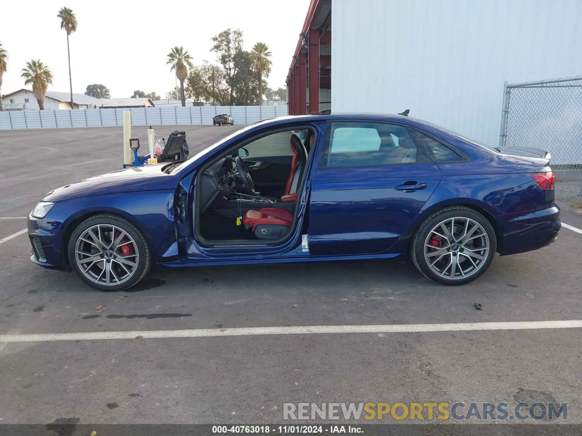 15 Photograph of a damaged car WAUB4AF44MA018379 AUDI S4 2021