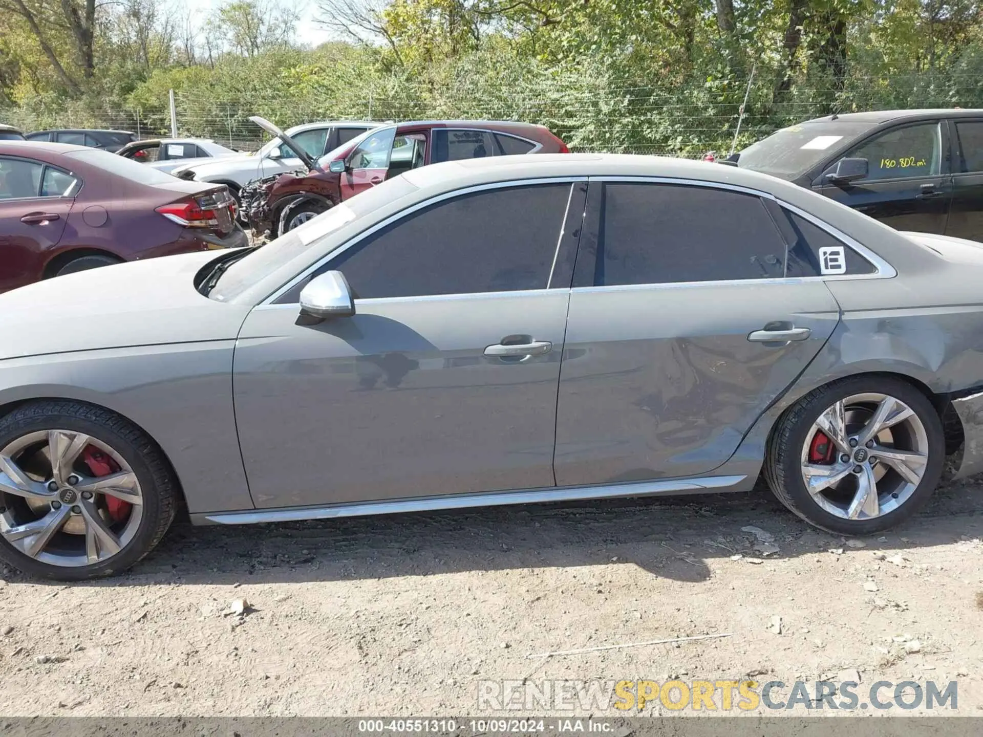 14 Photograph of a damaged car WAUB4AF44MA037496 AUDI S4 2021