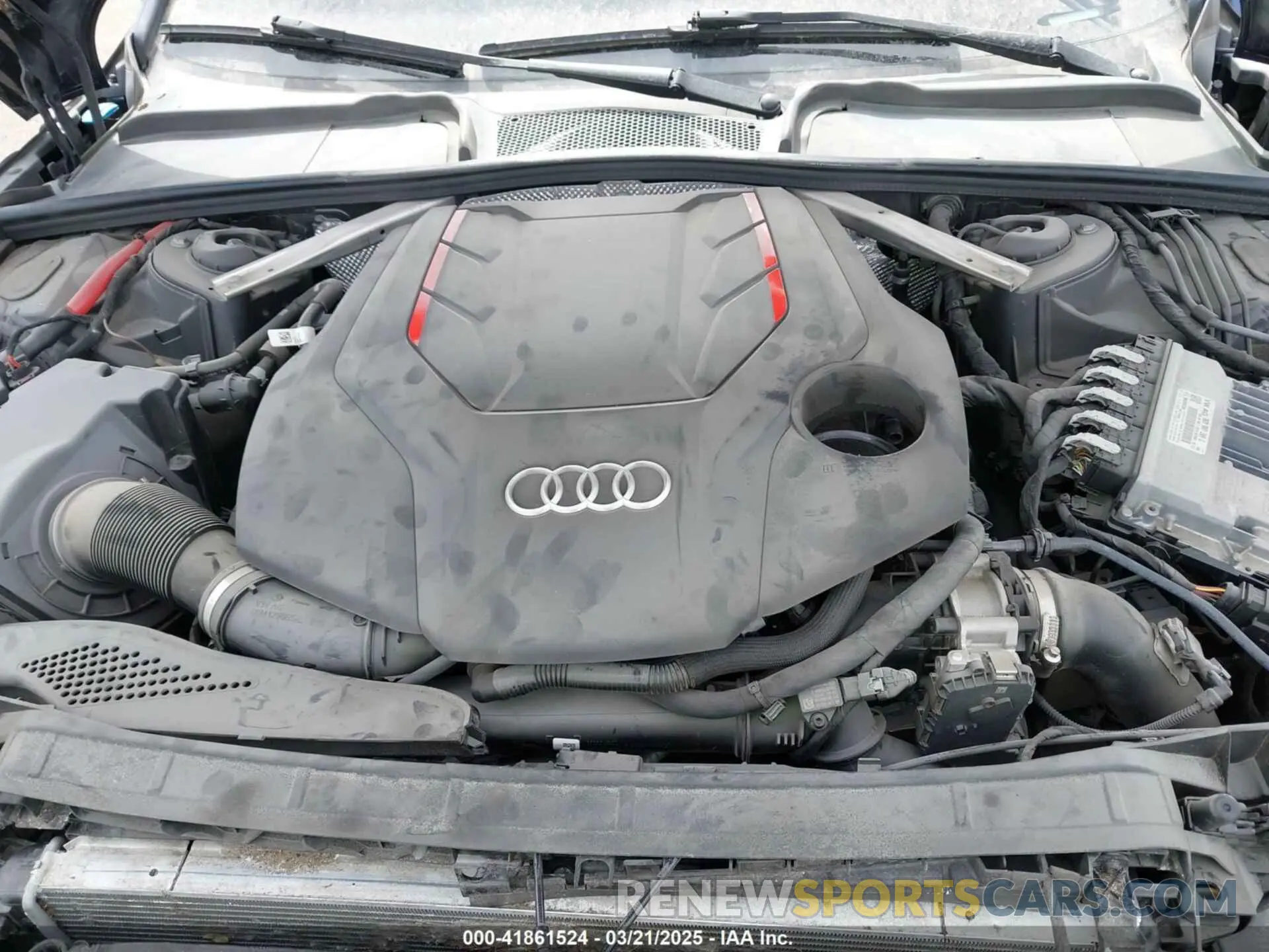 10 Photograph of a damaged car WAUB4AF45MA068501 AUDI S4 2021