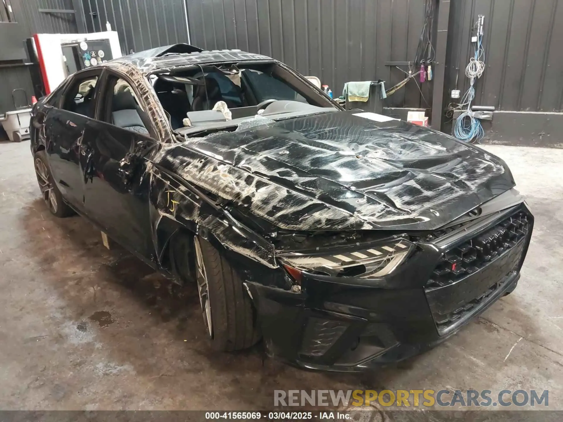 1 Photograph of a damaged car WAUB4AF45PA013812 AUDI S4 2023