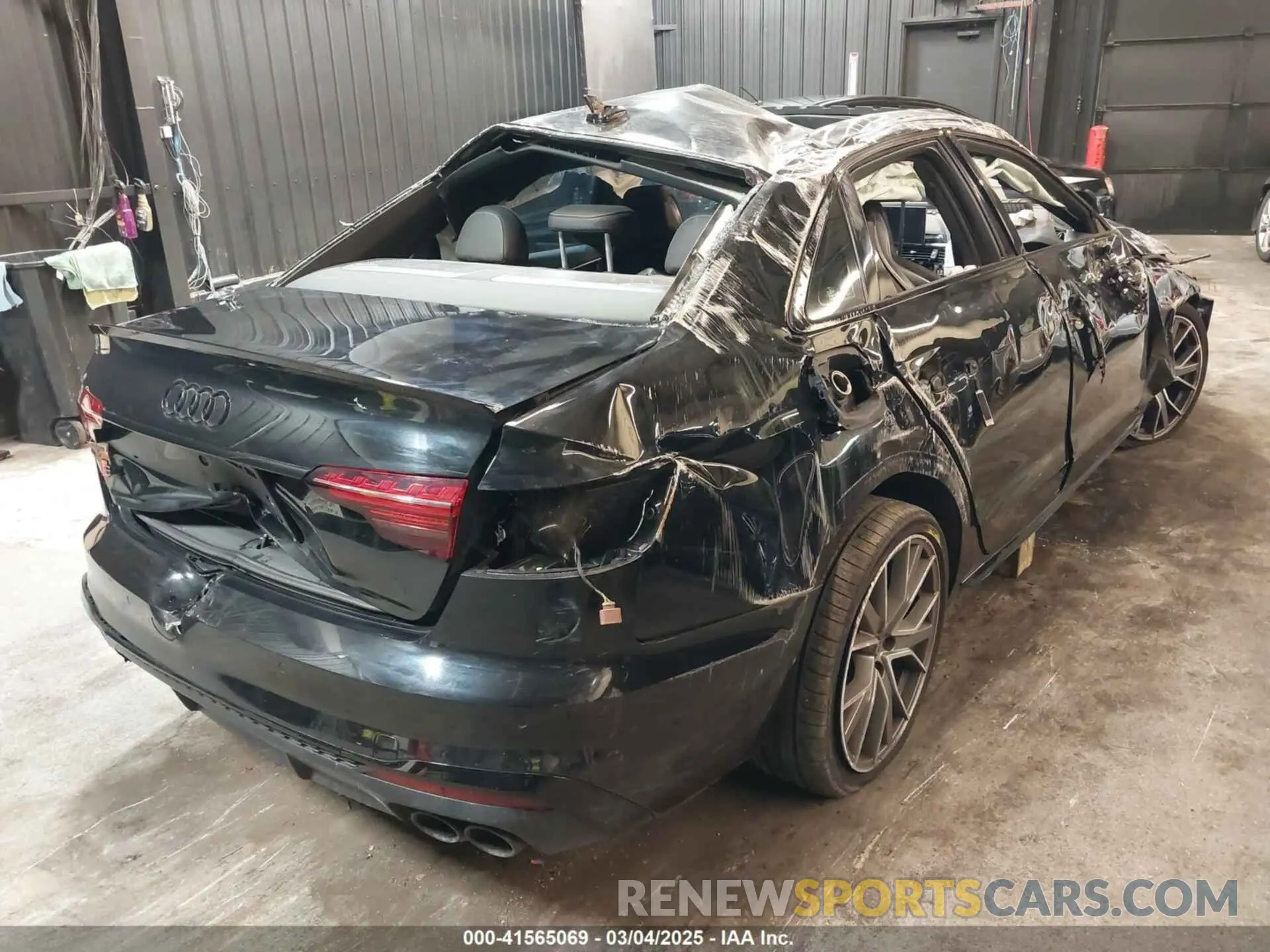 4 Photograph of a damaged car WAUB4AF45PA013812 AUDI S4 2023